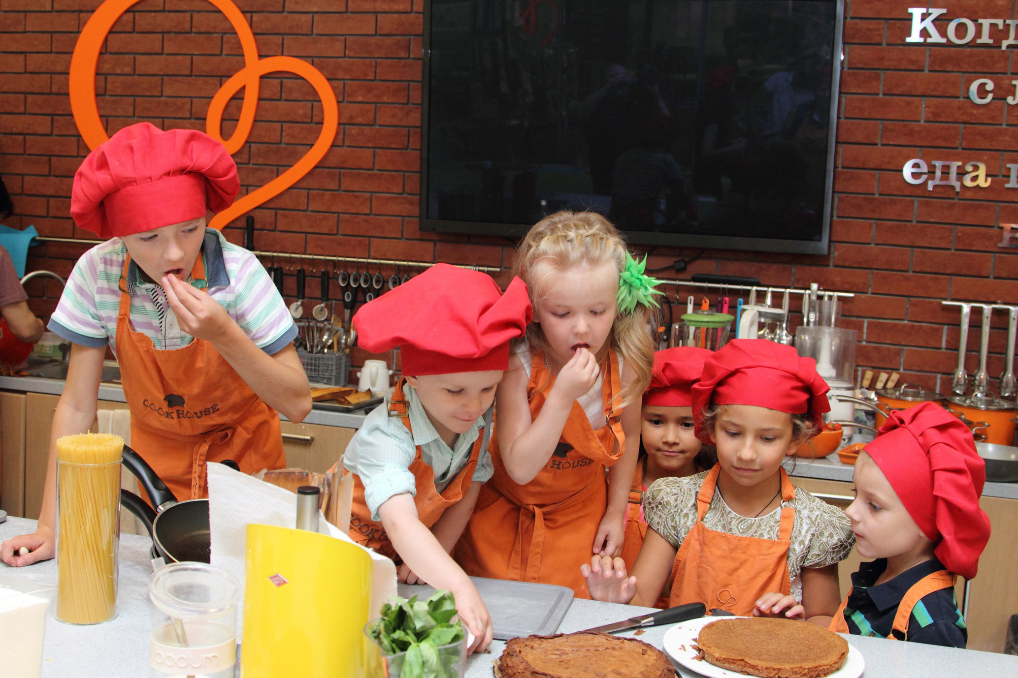 Фотосъемка кулинарного мастер-класса. Детский, семейный и портретный фотограф в Москве Марина Смрига
