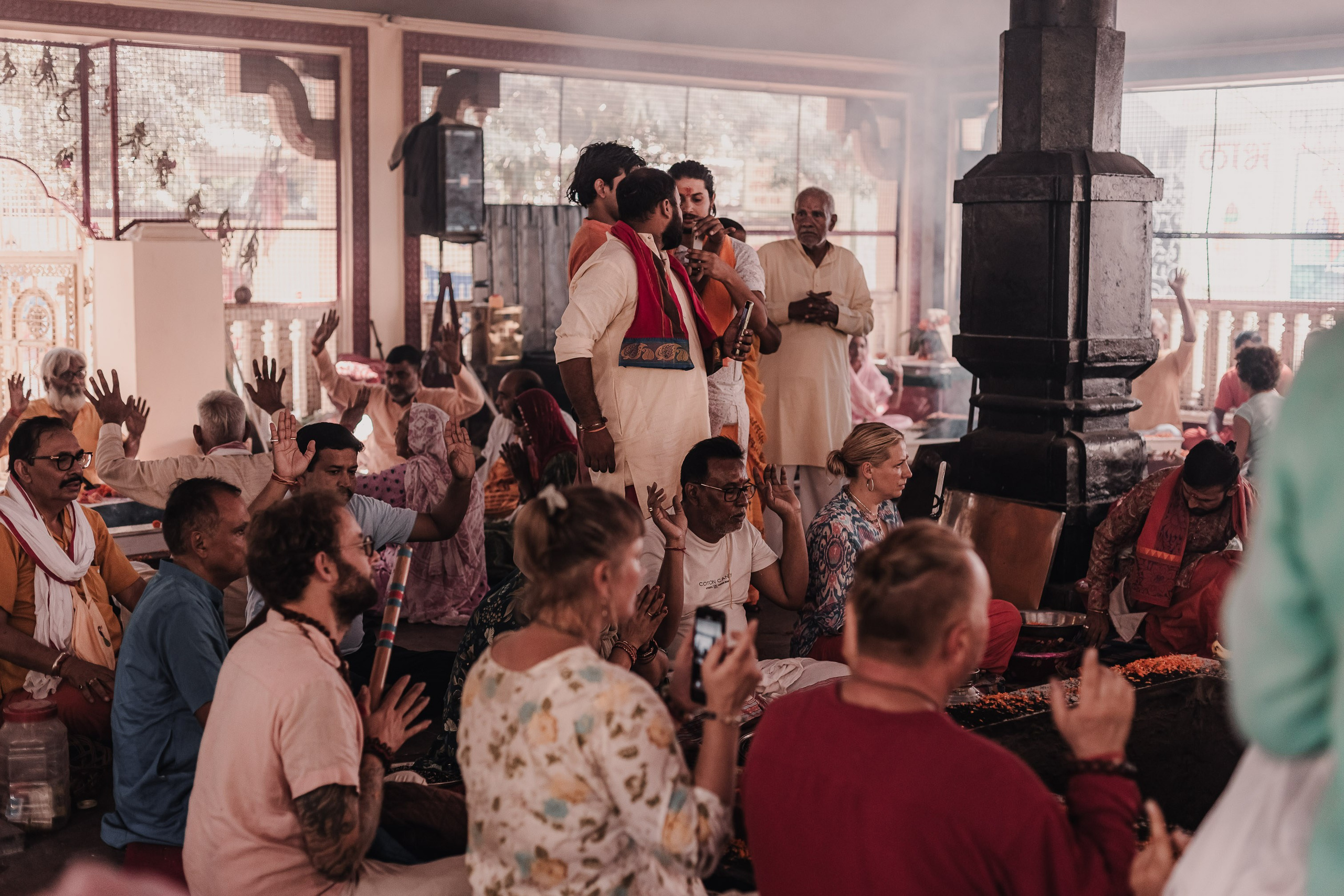 Navaratri yajna at Devraha Baba Ji ashram. Мариам Багдасарян