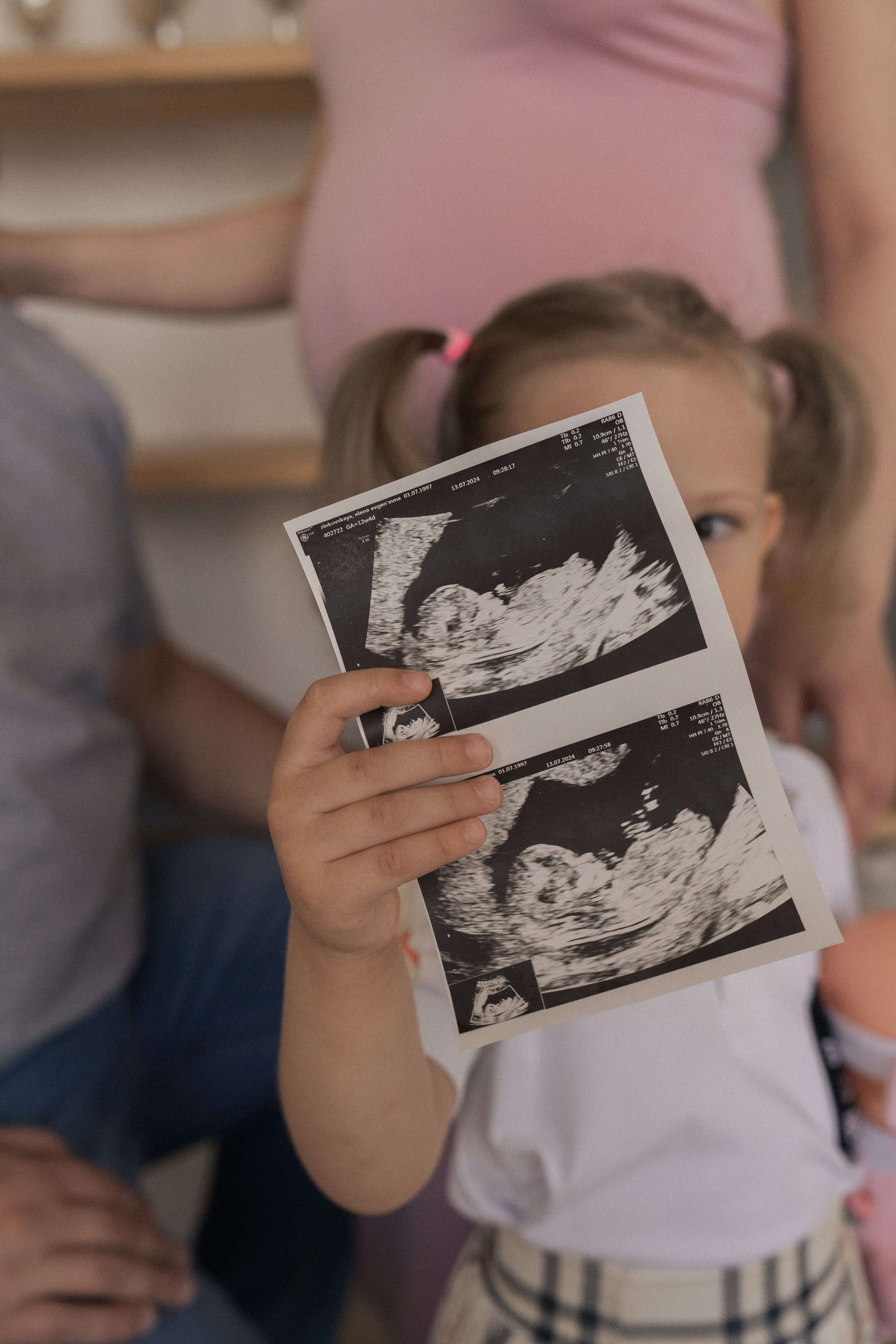 Семейная съемка в ожидании в студии WhiteGarden. Семейный фотограф Екатеринбург Татьяна Девятых