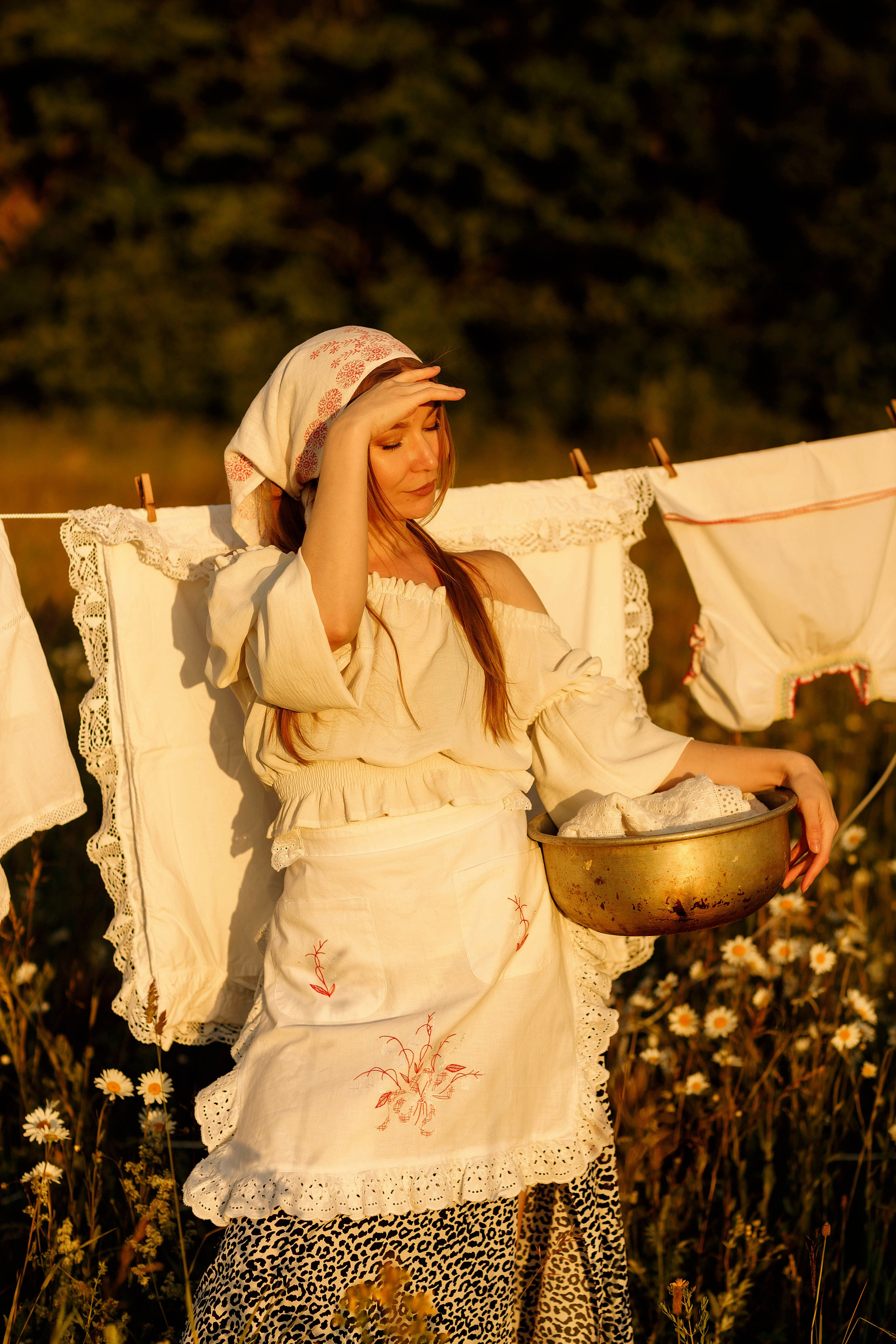 Тематическая фотосессия «Стирка» с Ларисой совместно с Ириной Павловой. Портретный и репортажный фотограф в Чебоксарах Андриян Чаркин