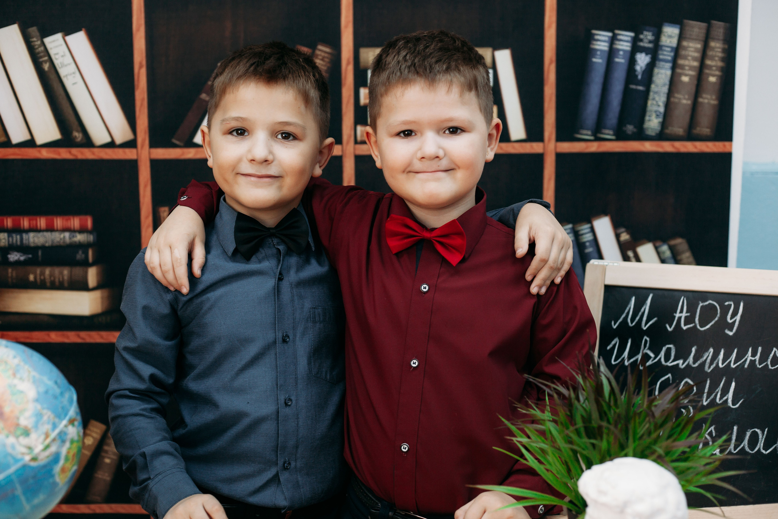 Школьники в студии. Фотограф Бурятия. Печать фотокниг