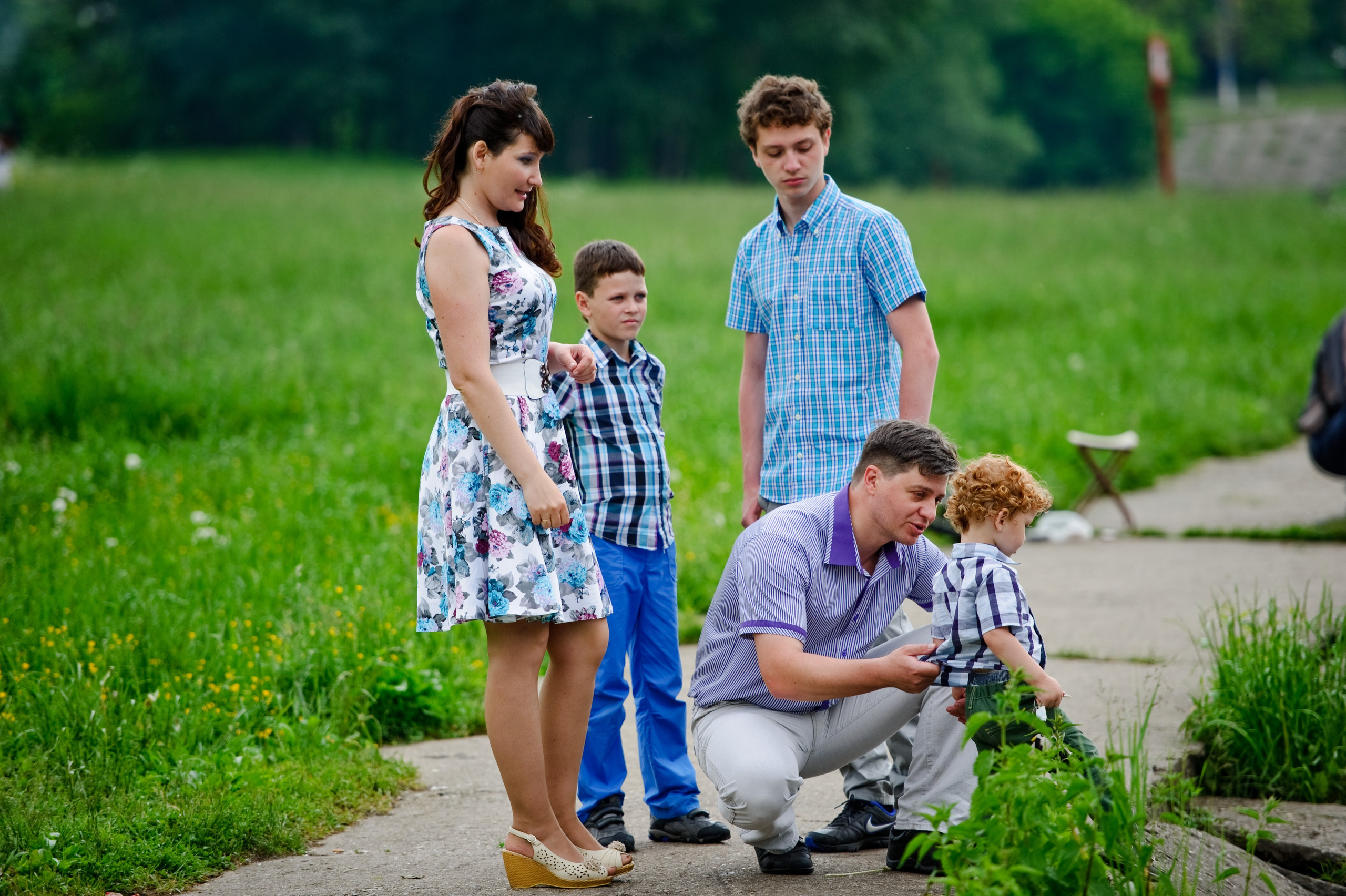 Лада, Дмитрий и 3 сына. Прогулка, Москва. Семейный фотограф Анна Дубовская