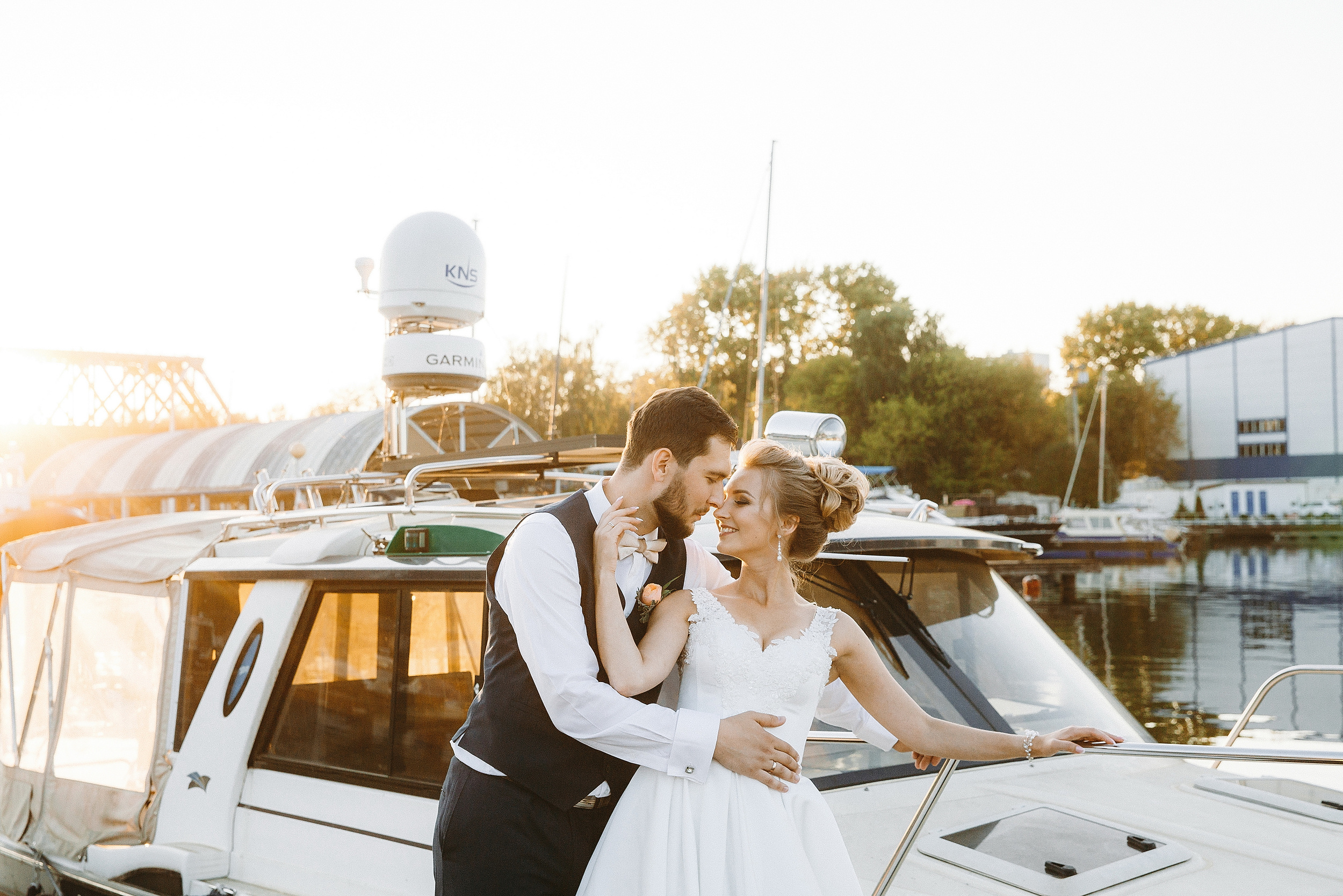 Свадебная фотосессия Яхт Клуб Водник для Елены и Тараса