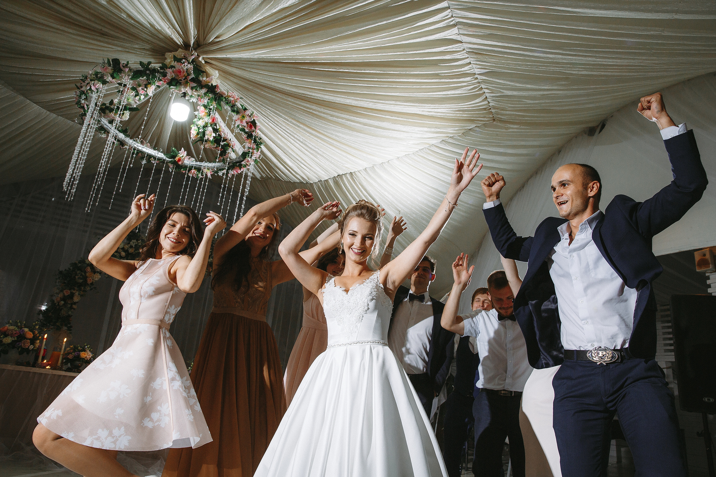 Свадебная фотосессия Яхт Клуб Водник для Елены и Тараса