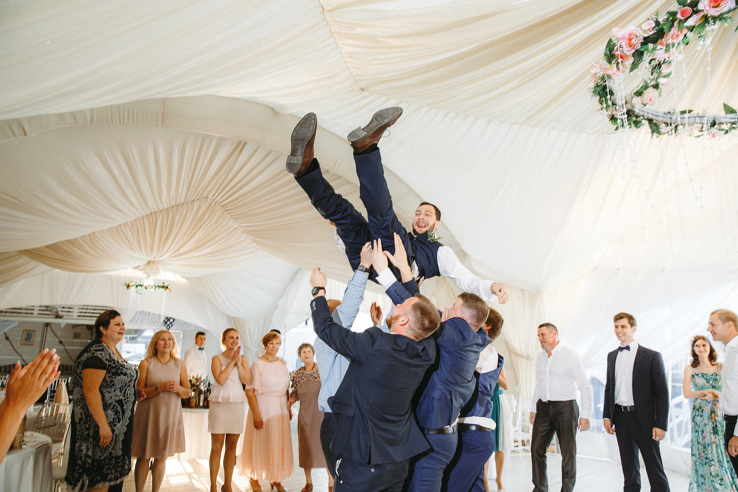 Свадебная фотосессия Яхт Клуб Водник для Елены и Тараса