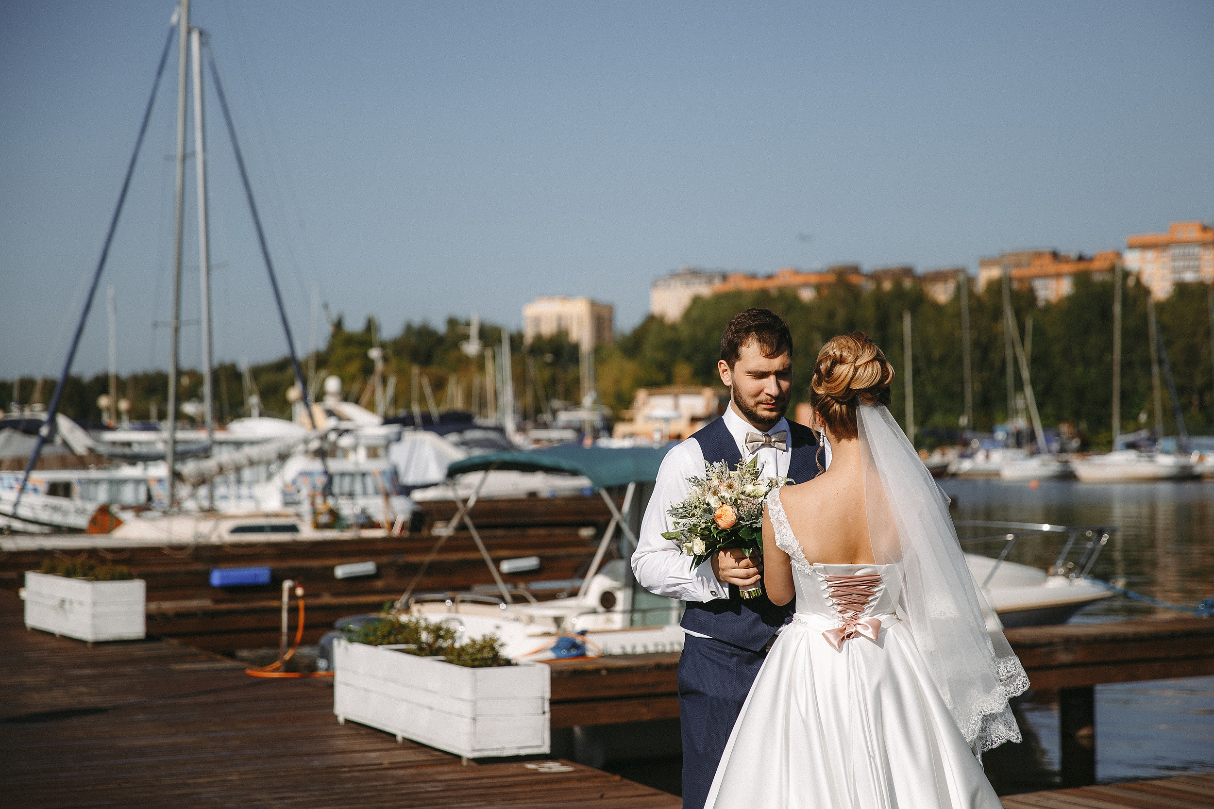 Свадебная фотосессия Яхт Клуб Водник для Елены и Тараса