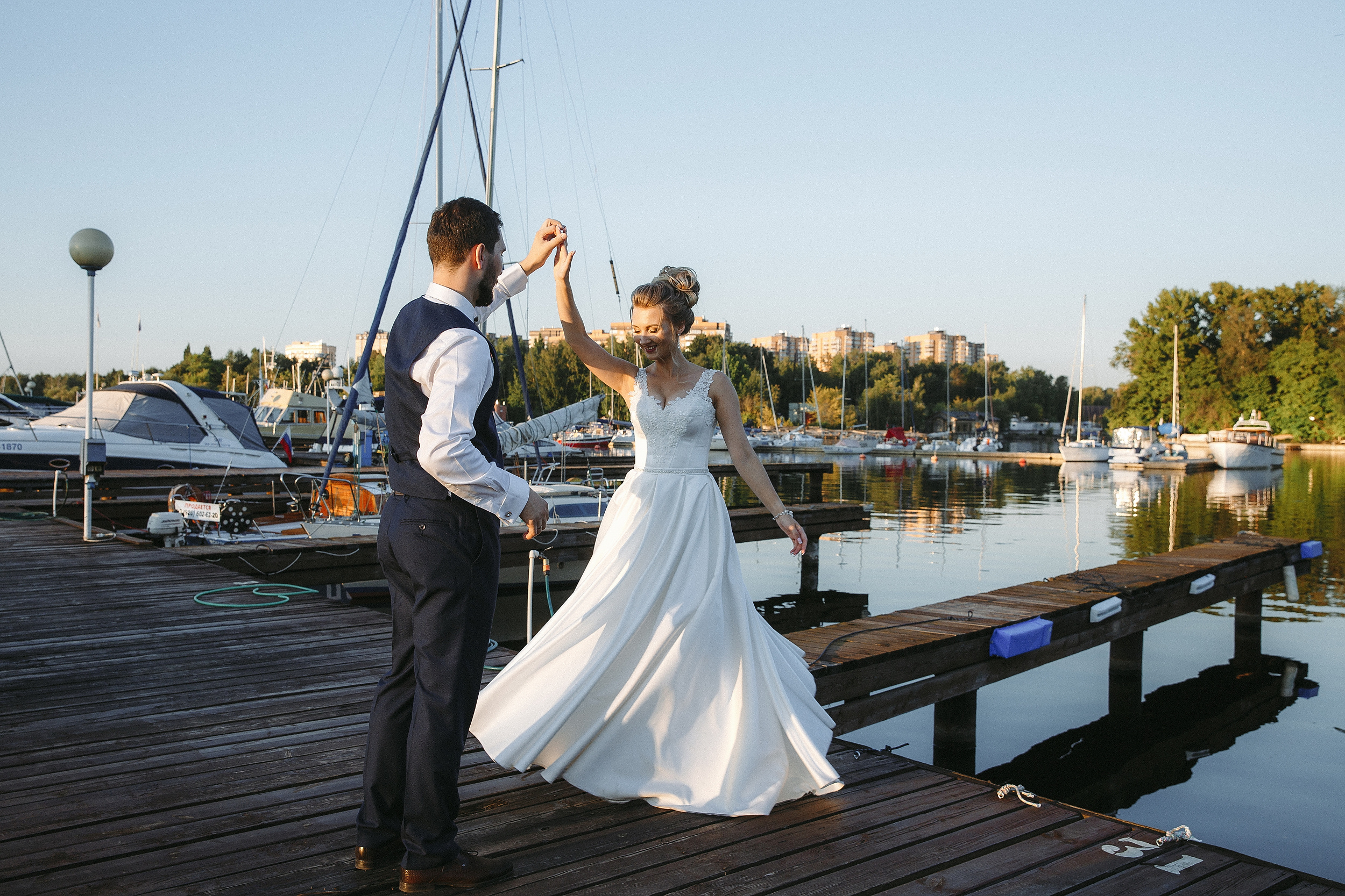 Свадебная фотосессия Яхт Клуб Водник для Елены и Тараса