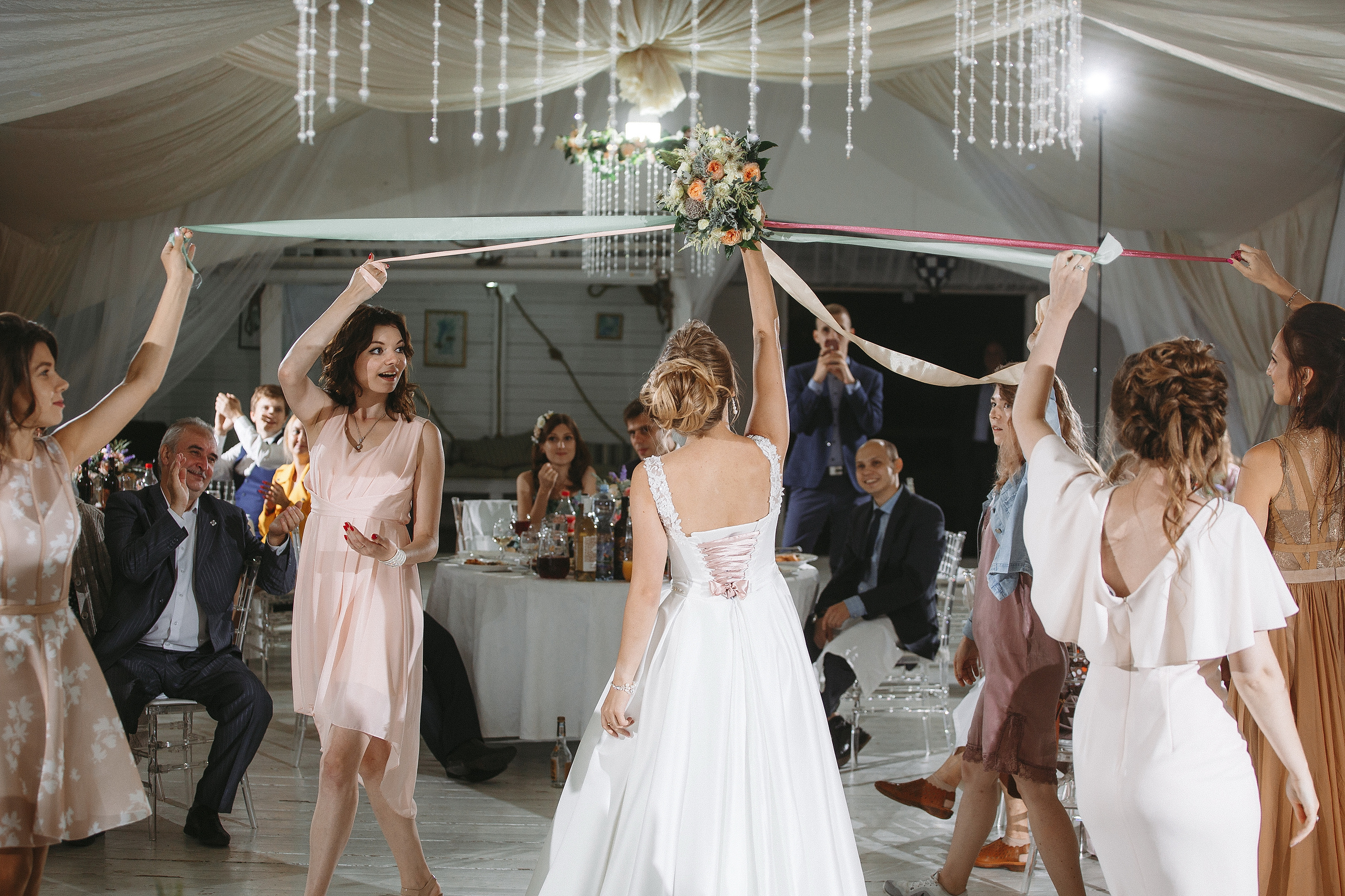 Свадебная фотосессия Яхт Клуб Водник для Елены и Тараса