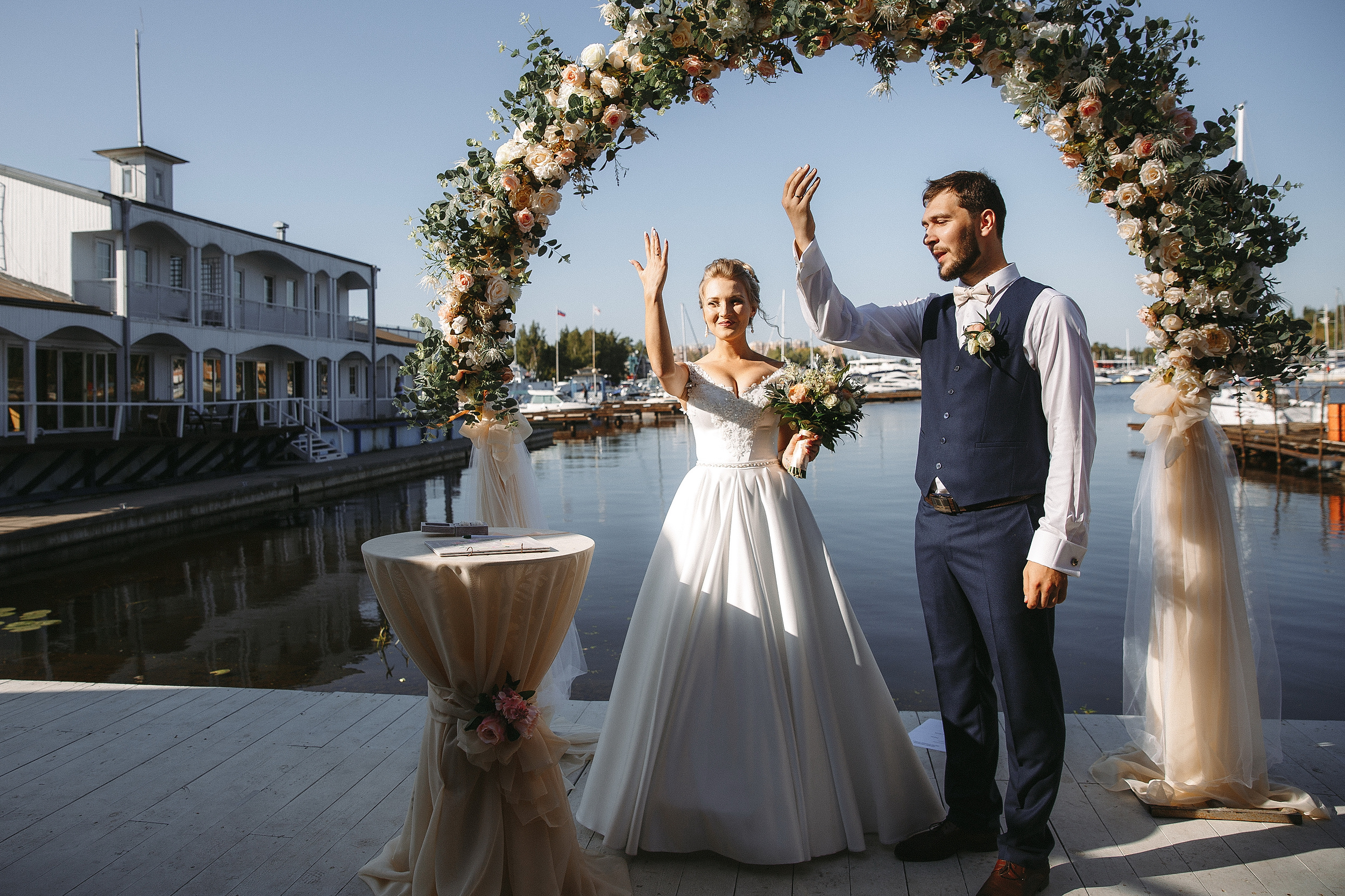 Свадебная фотосессия Яхт Клуб Водник для Елены и Тараса