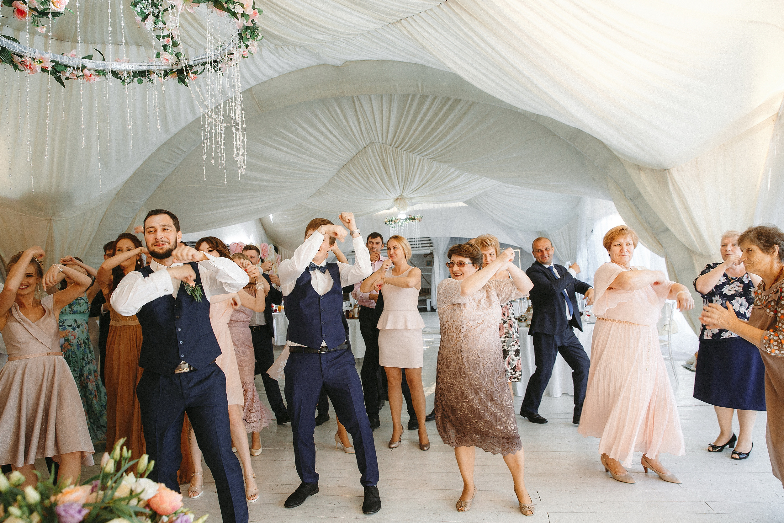 Свадебная фотосессия Яхт Клуб Водник для Елены и Тараса