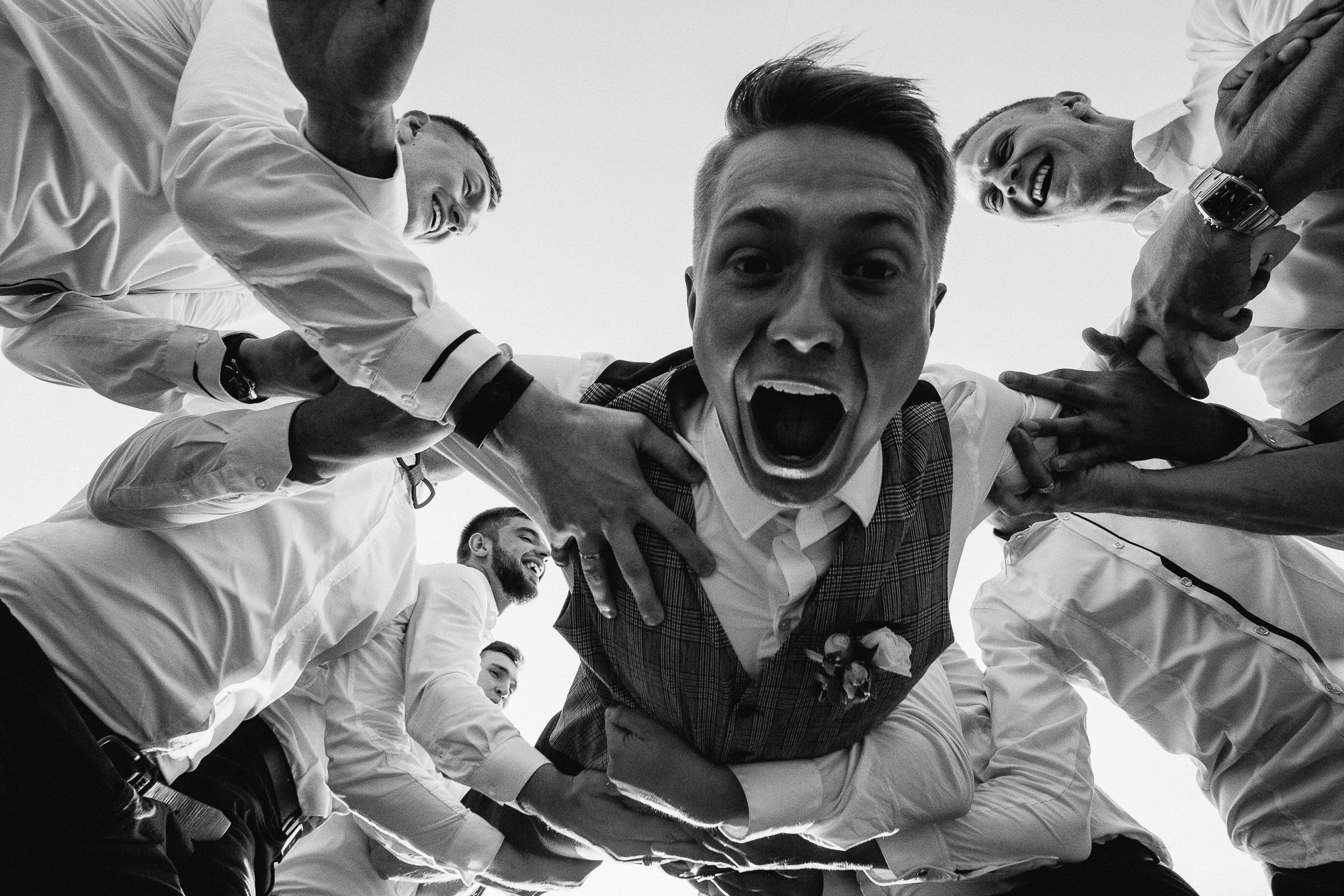 Молоко и немного везения. Свадебный и семейный фотограф в Екатеринбурге Илья Рихтер