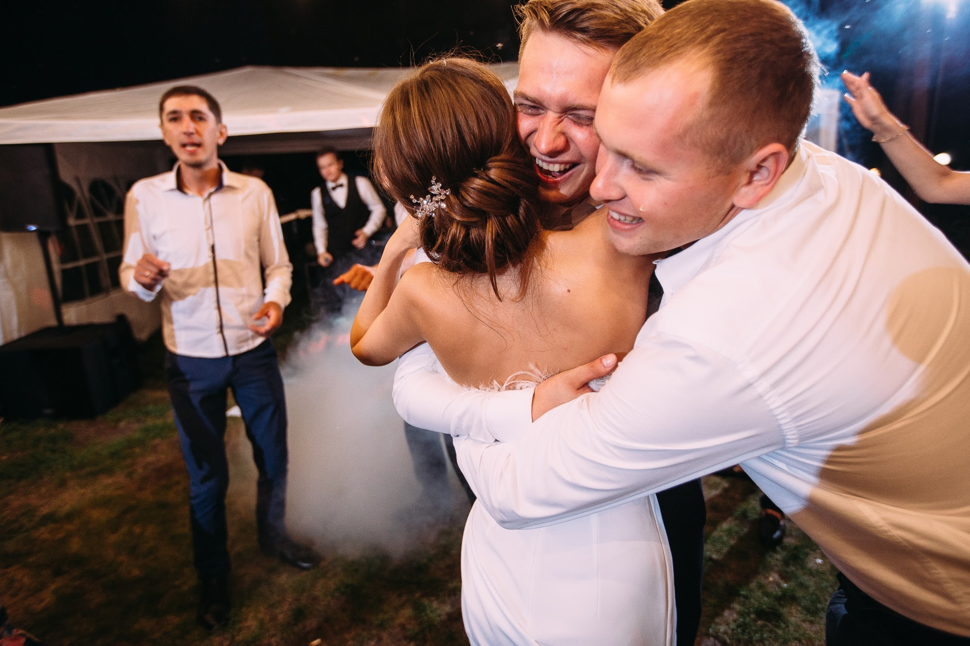 Молоко и немного везения. Свадебный и семейный фотограф в Екатеринбурге Илья Рихтер