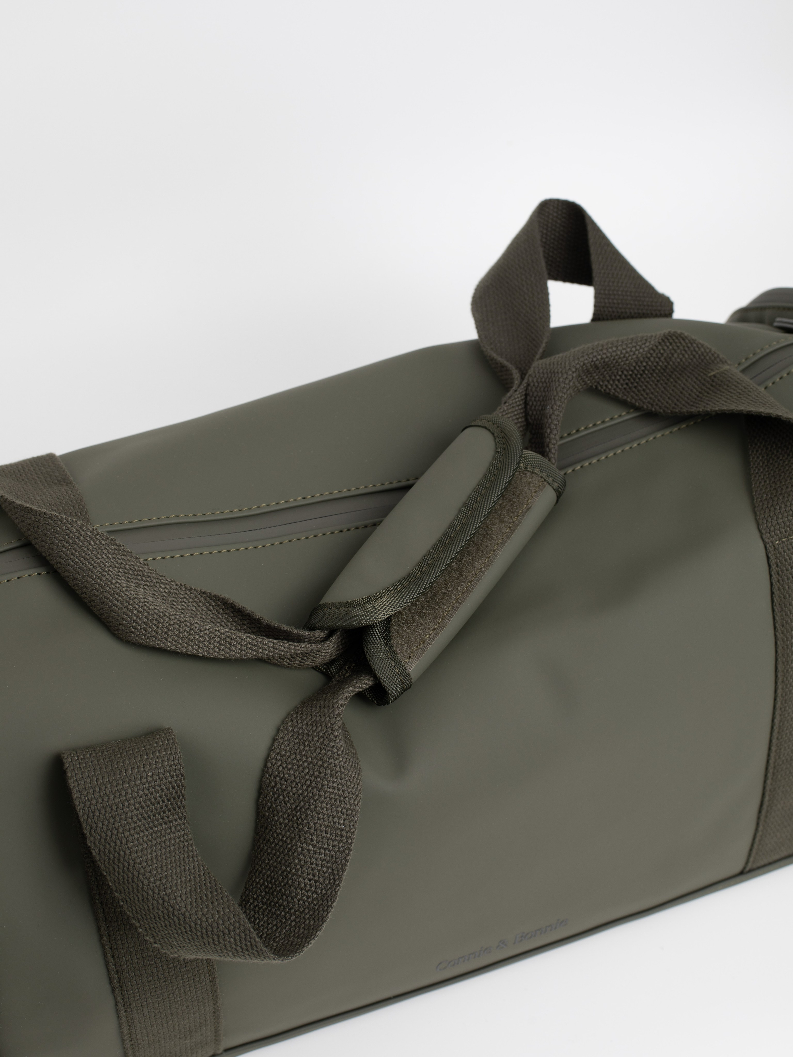 Женские сумки. Фотостудия предметной и модельной съёмки для маркетплейсов