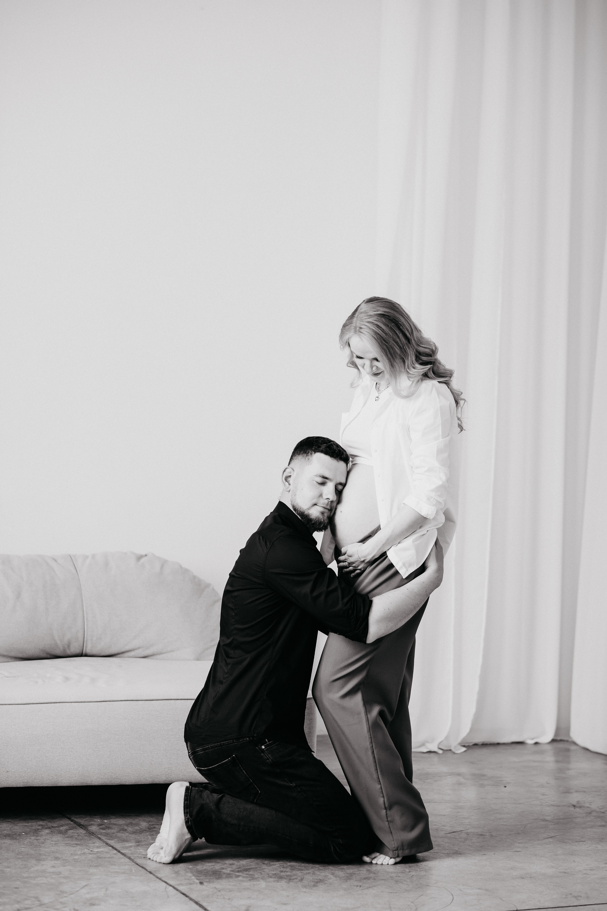 Съемка беременности в студии Волгограда. Свадебный и семейный фотограф в Волгограде Кристина Иванова