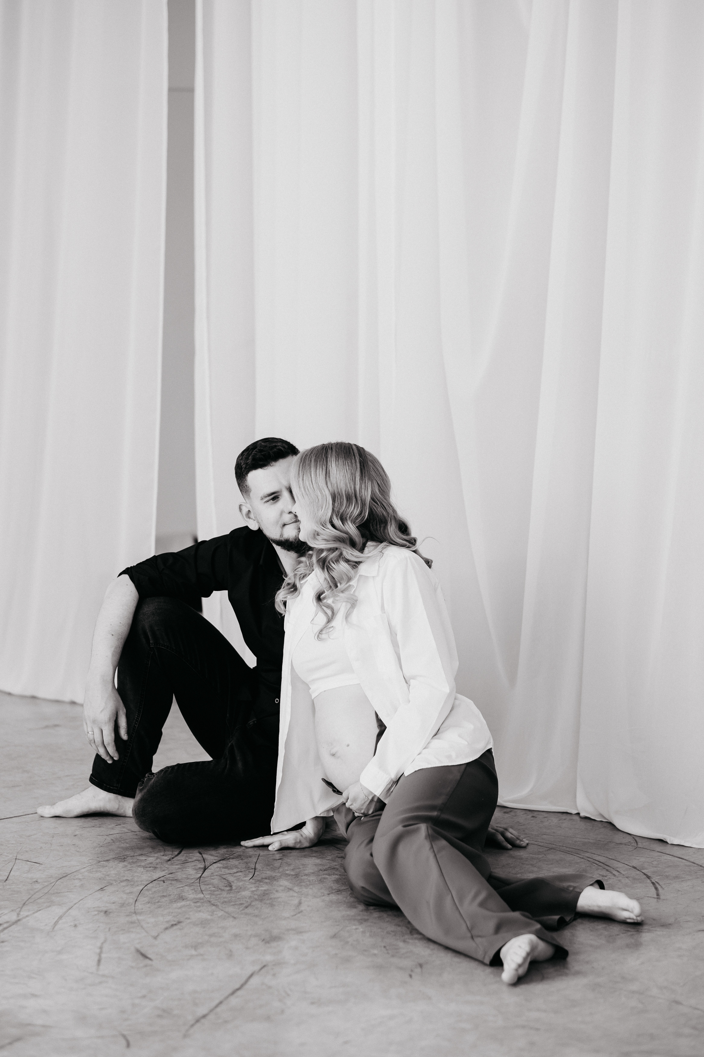 Съемка беременности в студии Волгограда. Свадебный и семейный фотограф в Волгограде Кристина Иванова