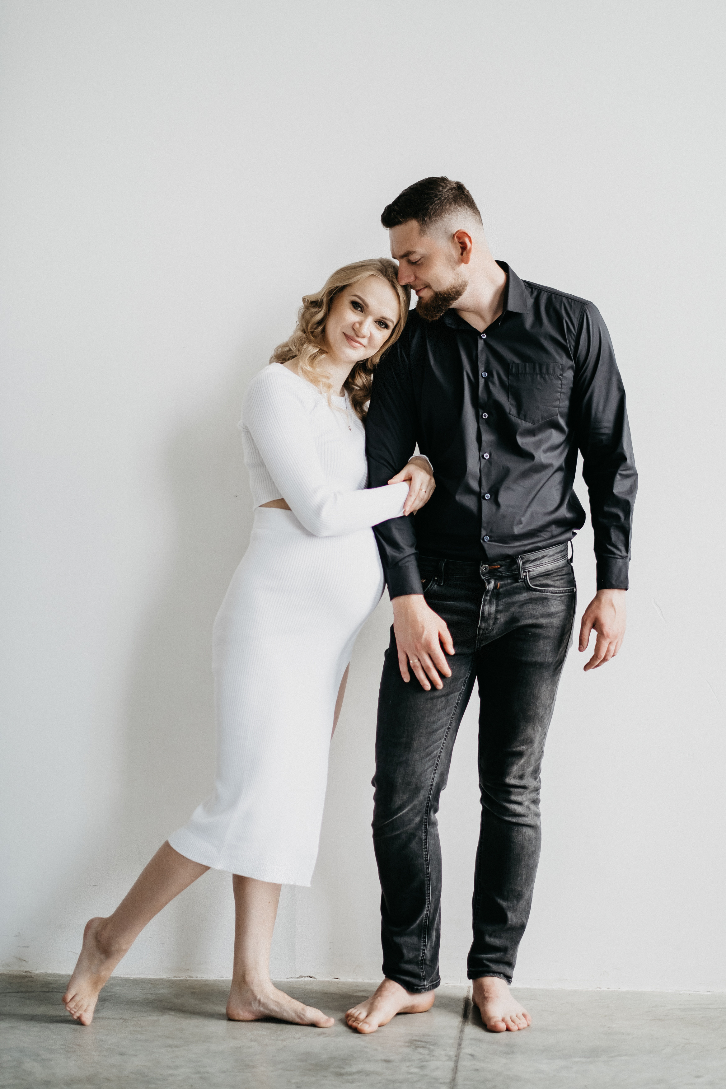 Съемка беременности в студии Волгограда. Свадебный и семейный фотограф в Волгограде Кристина Иванова