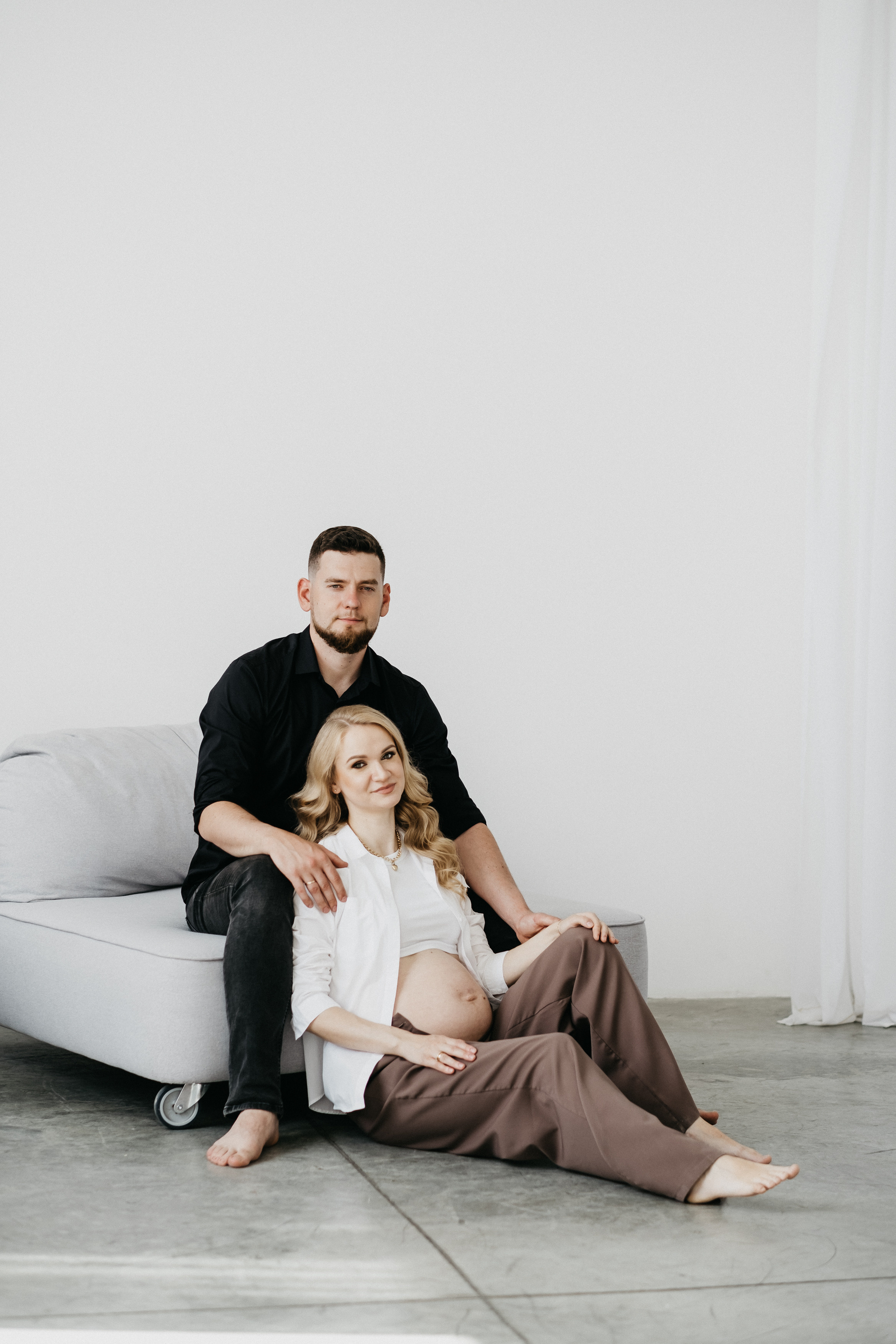 Съемка беременности в студии Волгограда. Свадебный и семейный фотограф в Волгограде Кристина Иванова