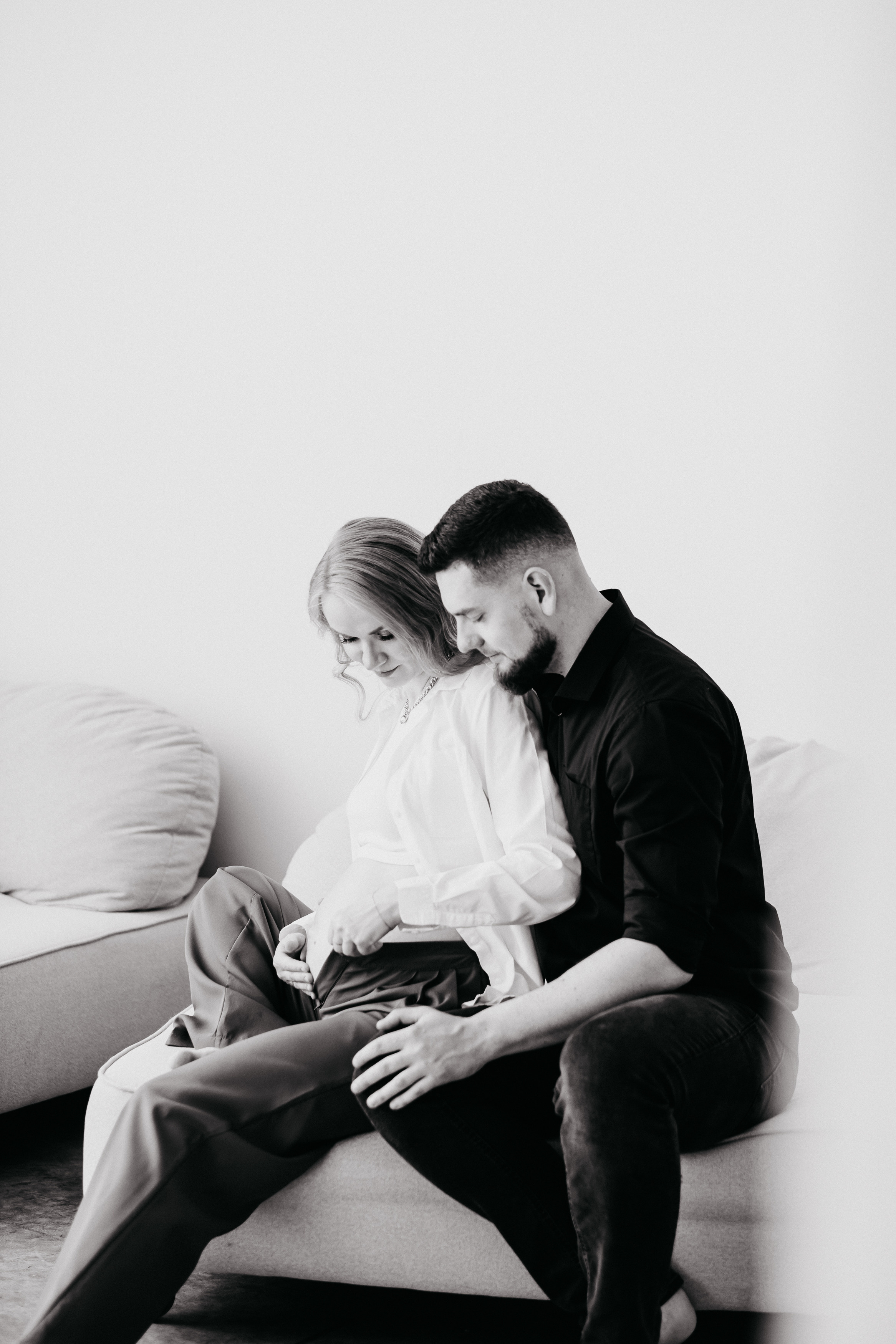 Съемка беременности в студии Волгограда. Свадебный и семейный фотограф в Волгограде Кристина Иванова