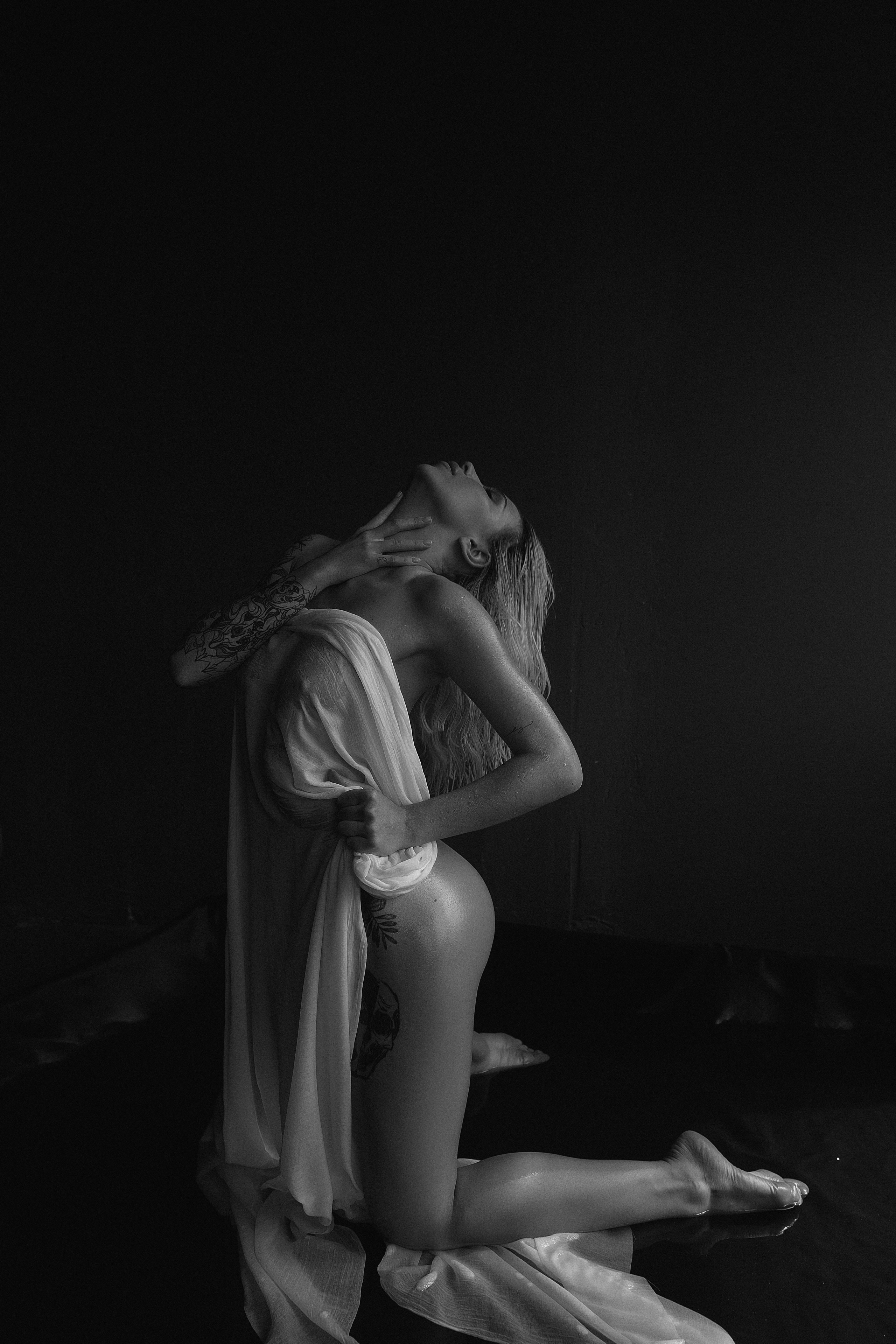 Олеся студия Нирвана. Женский фотограф в Екатеринбурге Марина Логинова