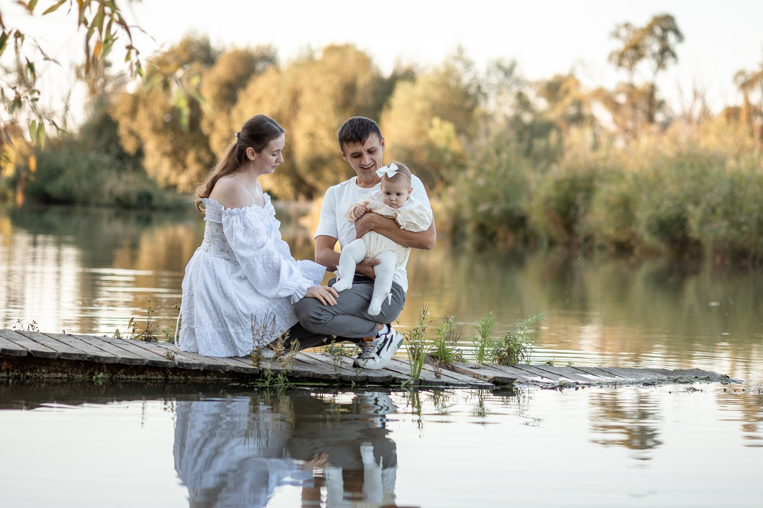 У пруда. Фотограф в Старом Осколе, Губкине Надежда Приболовец