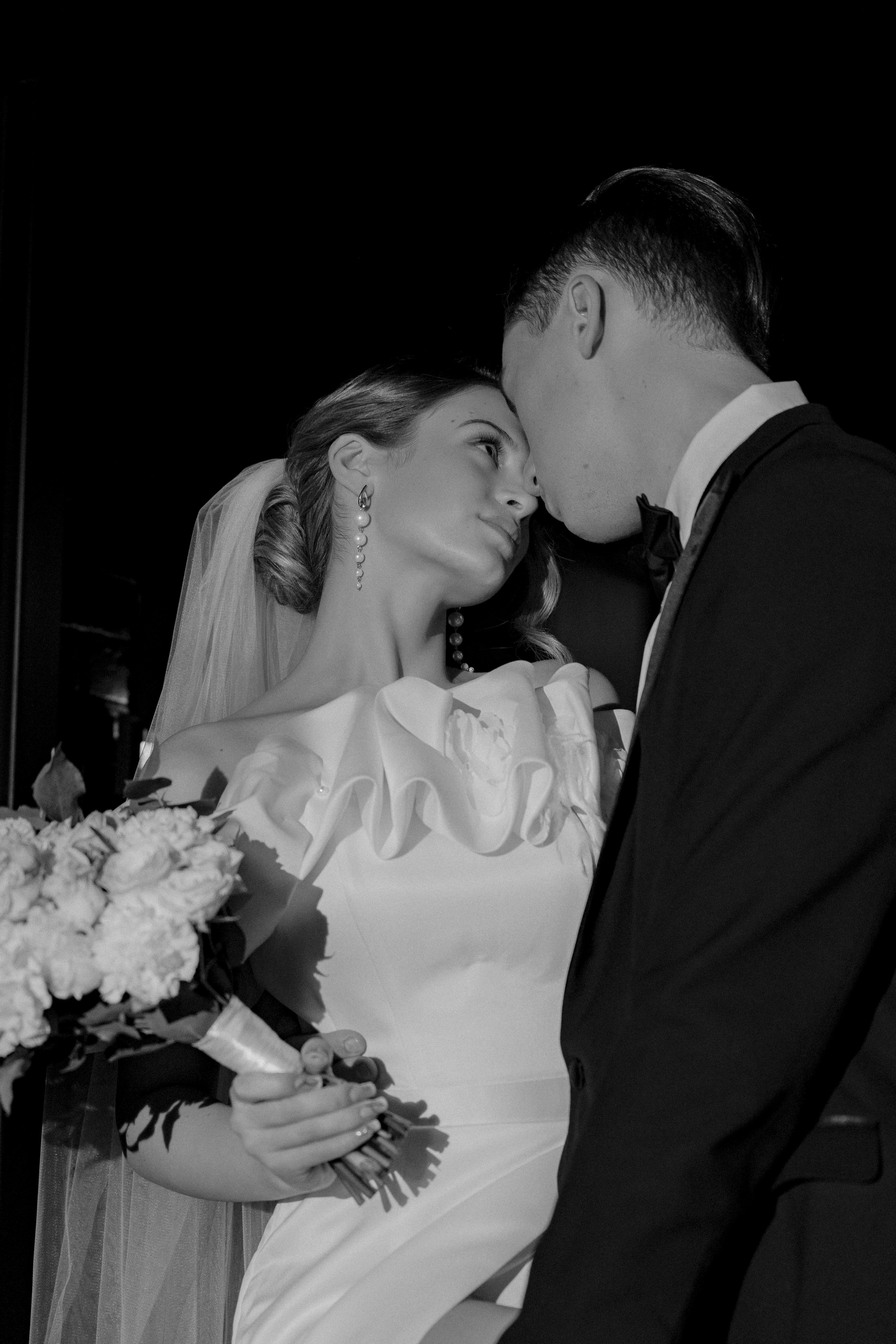 Александр&Дарья Свадебная съёмка в отеле Mercure Калининград. Свадебный фотограф Калининград