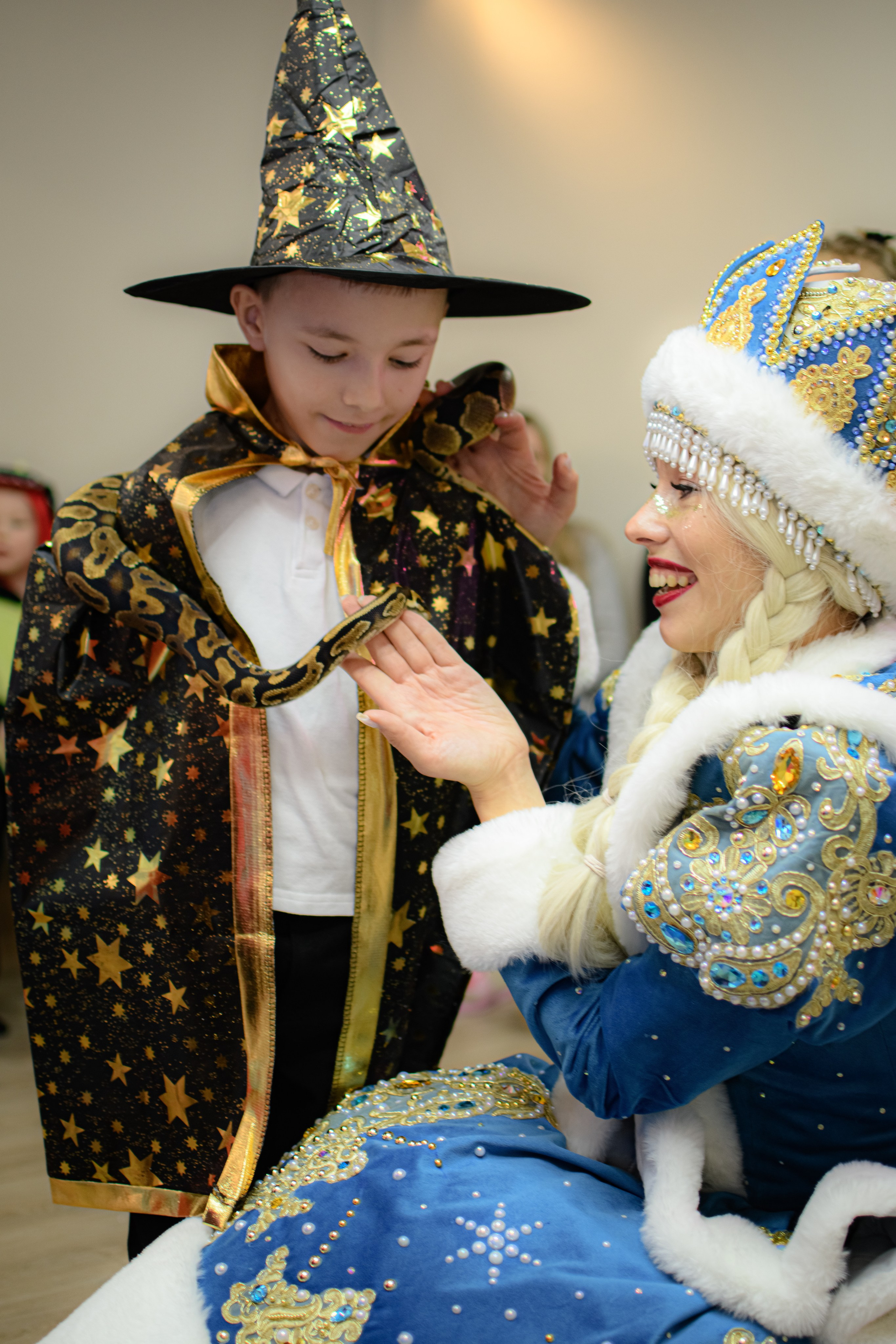 HAPPY NEW YEAR. Photokarish