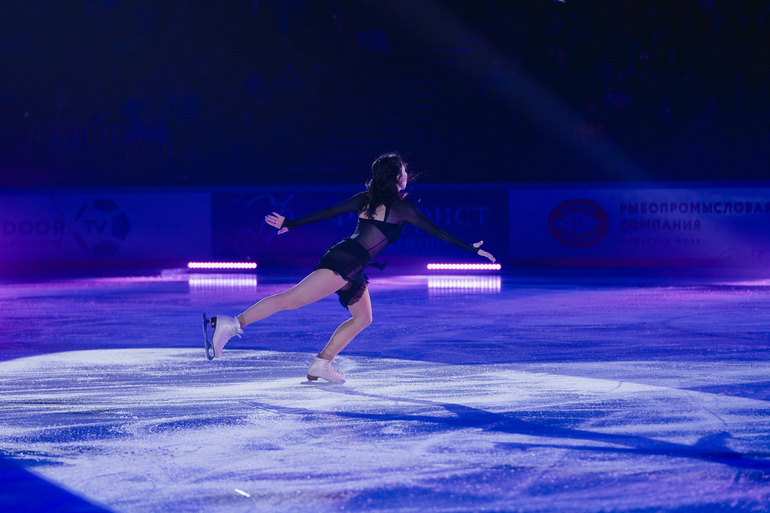 Шоу Этери Тутберидзе в Новосибирске. Воробьева Ксения — Спортивный и танцевальный фотограф Новосибирск