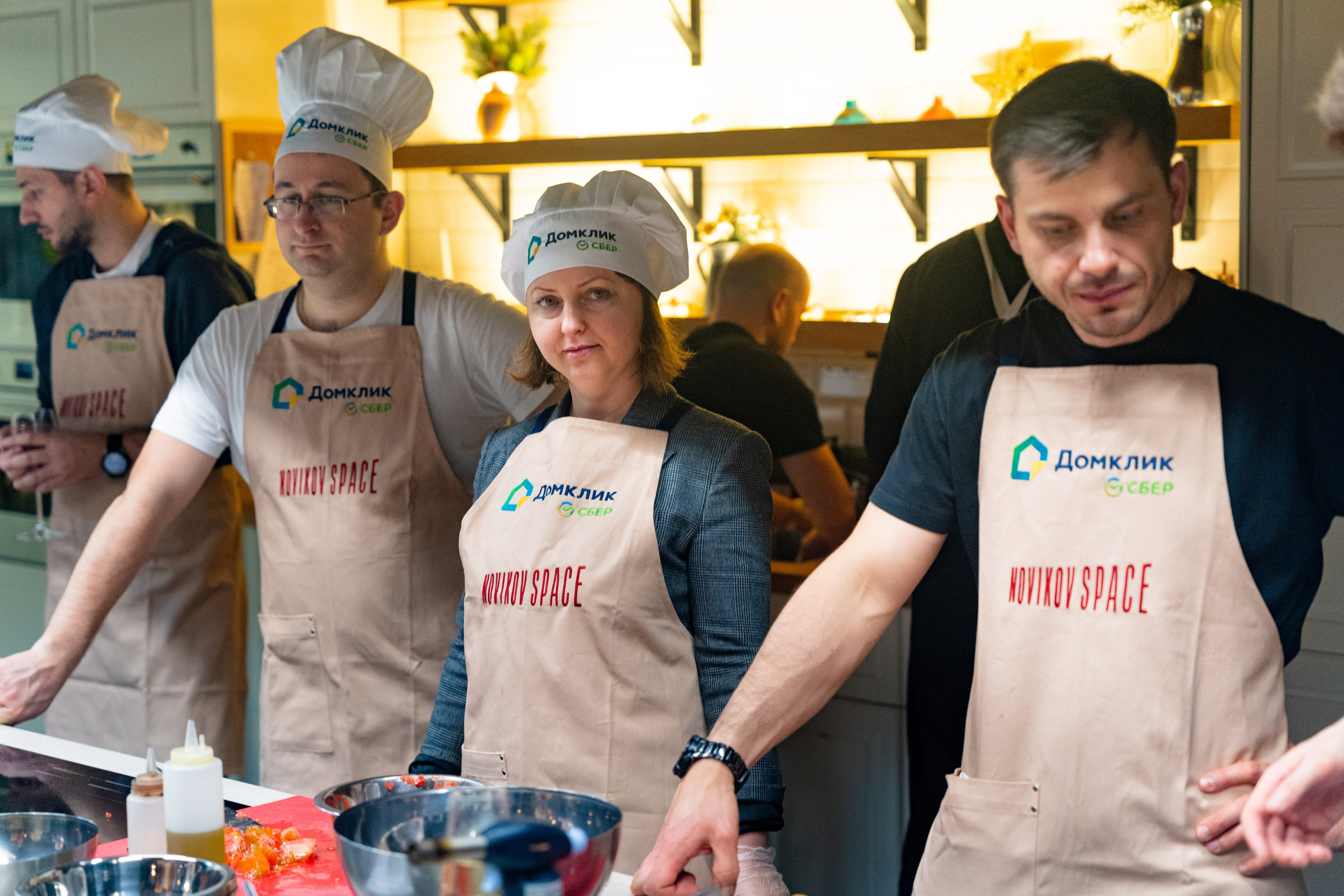 NOVIKOV SCHOOL — Умами зал. Фотограф Никита Комаров