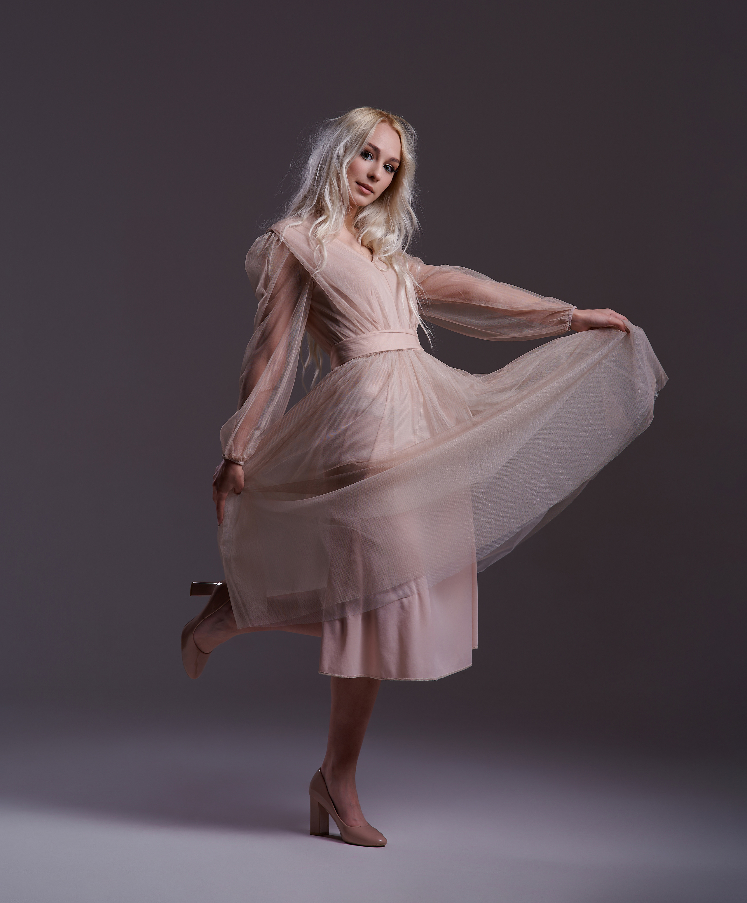 Apollinaria. Студийный, семейный, свадебный, фэшн и ню фотограф в Астрахани, производство выпускных альбомов. Руслан Кондрашин