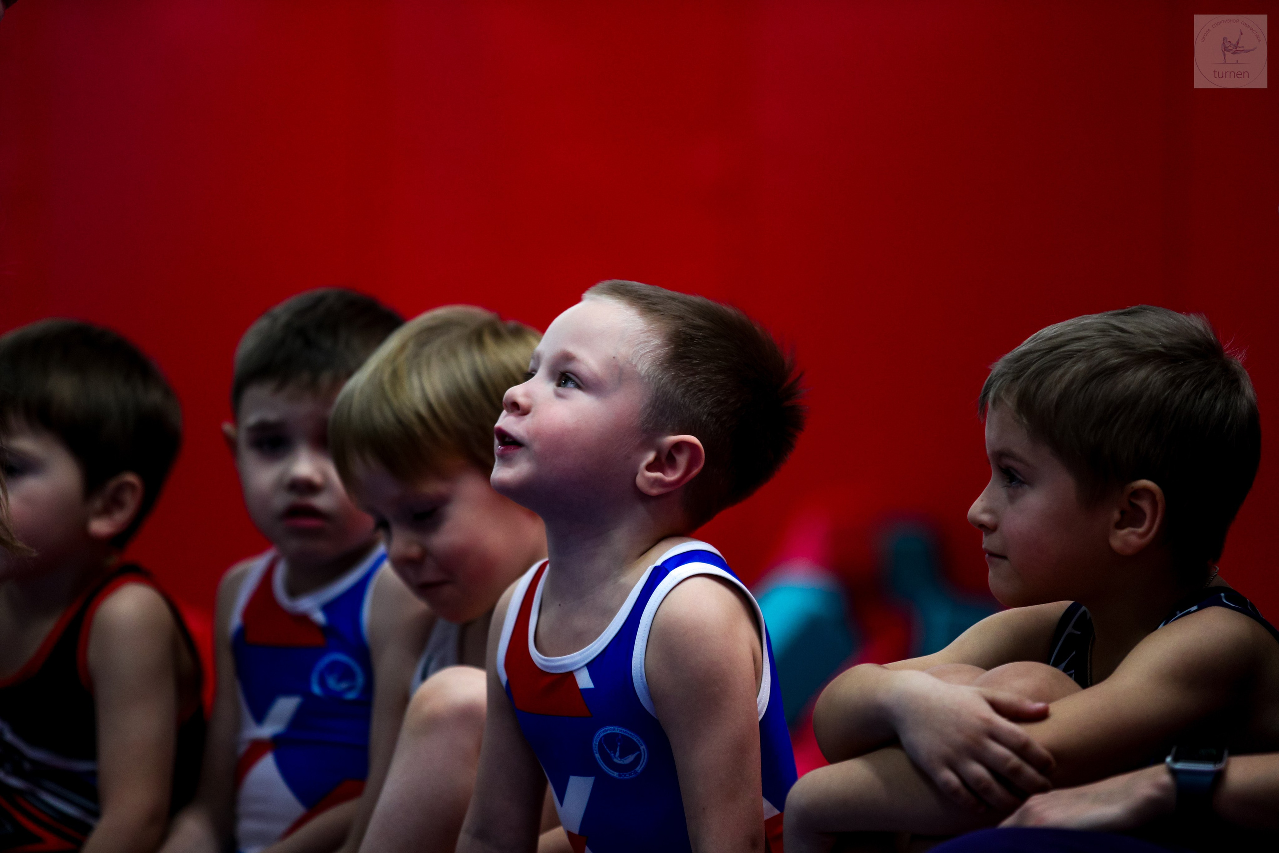 Спортивная гимнастика. Юниоры. Фотограф в Москве портреты | репортажи | спорт