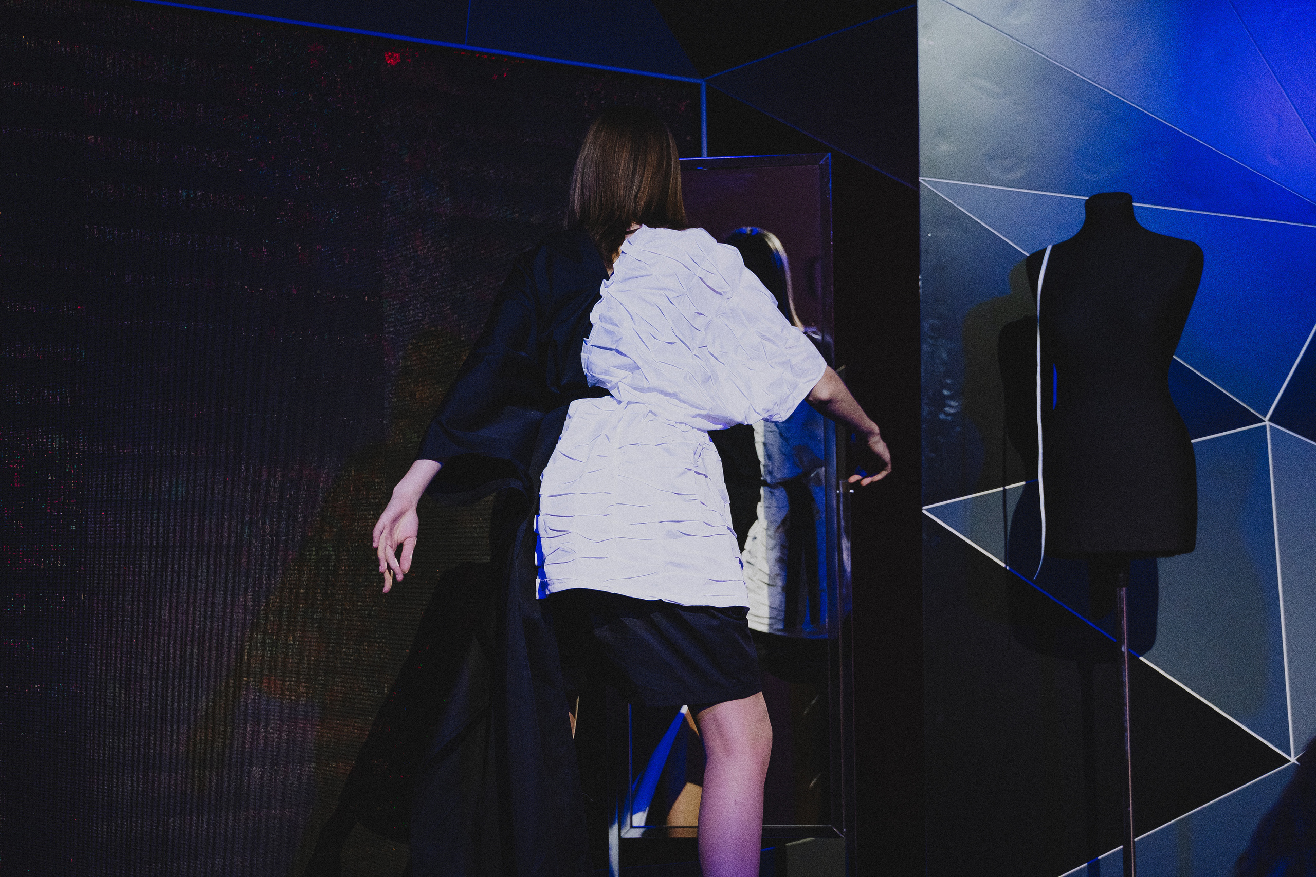 Показ Darya Kipriyanova «Метаморфозы». Екатерина Курбанова. Женский фотограф