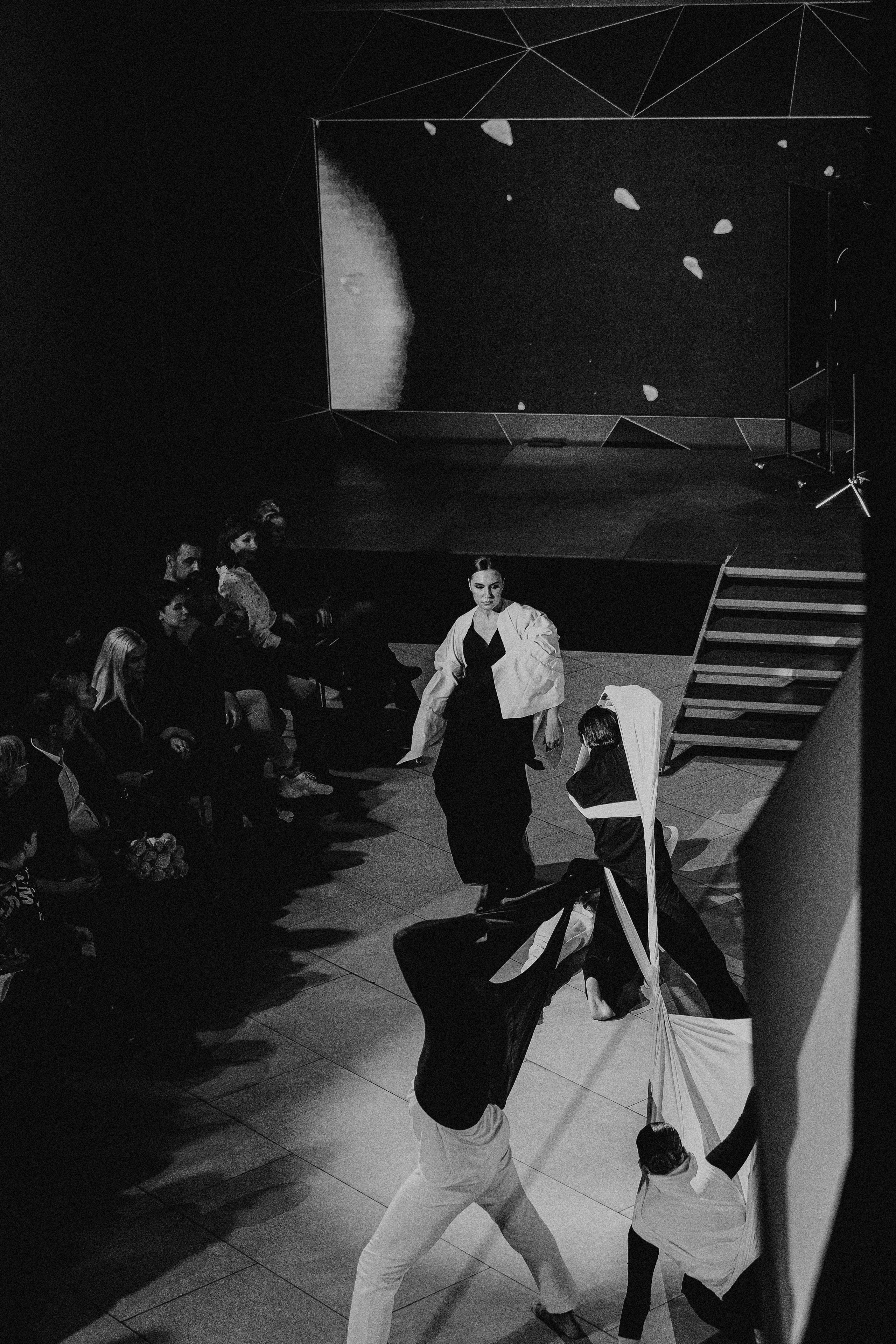 Показ Darya Kipriyanova «Метаморфозы». Екатерина Курбанова. Женский фотограф