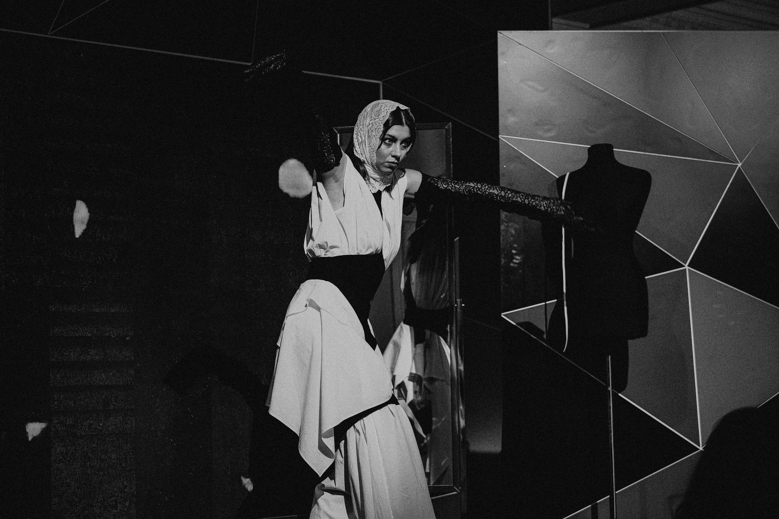 Показ Darya Kipriyanova «Метаморфозы». Екатерина Курбанова. Женский фотограф