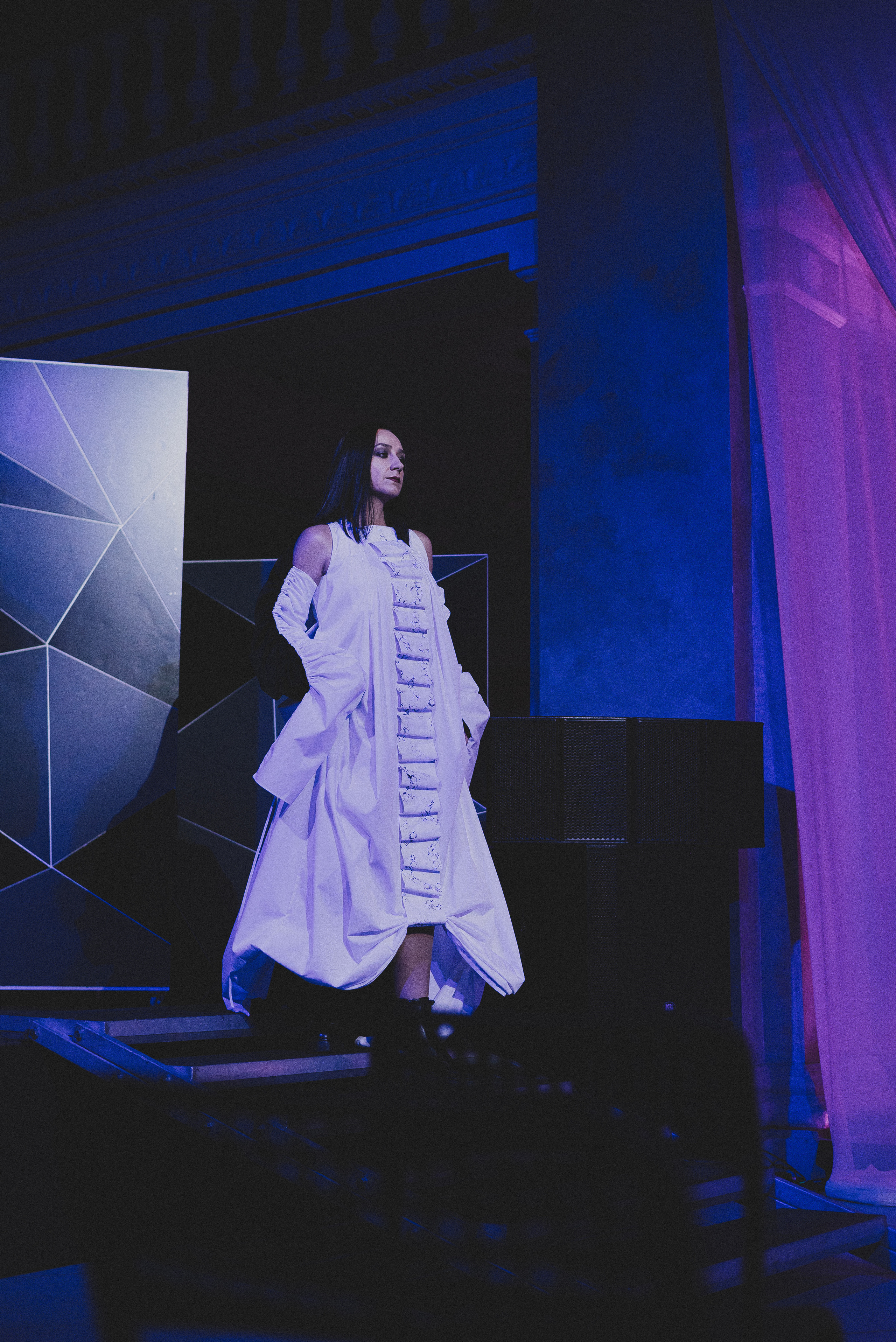 Показ Darya Kipriyanova «Метаморфозы». Екатерина Курбанова. Женский фотограф