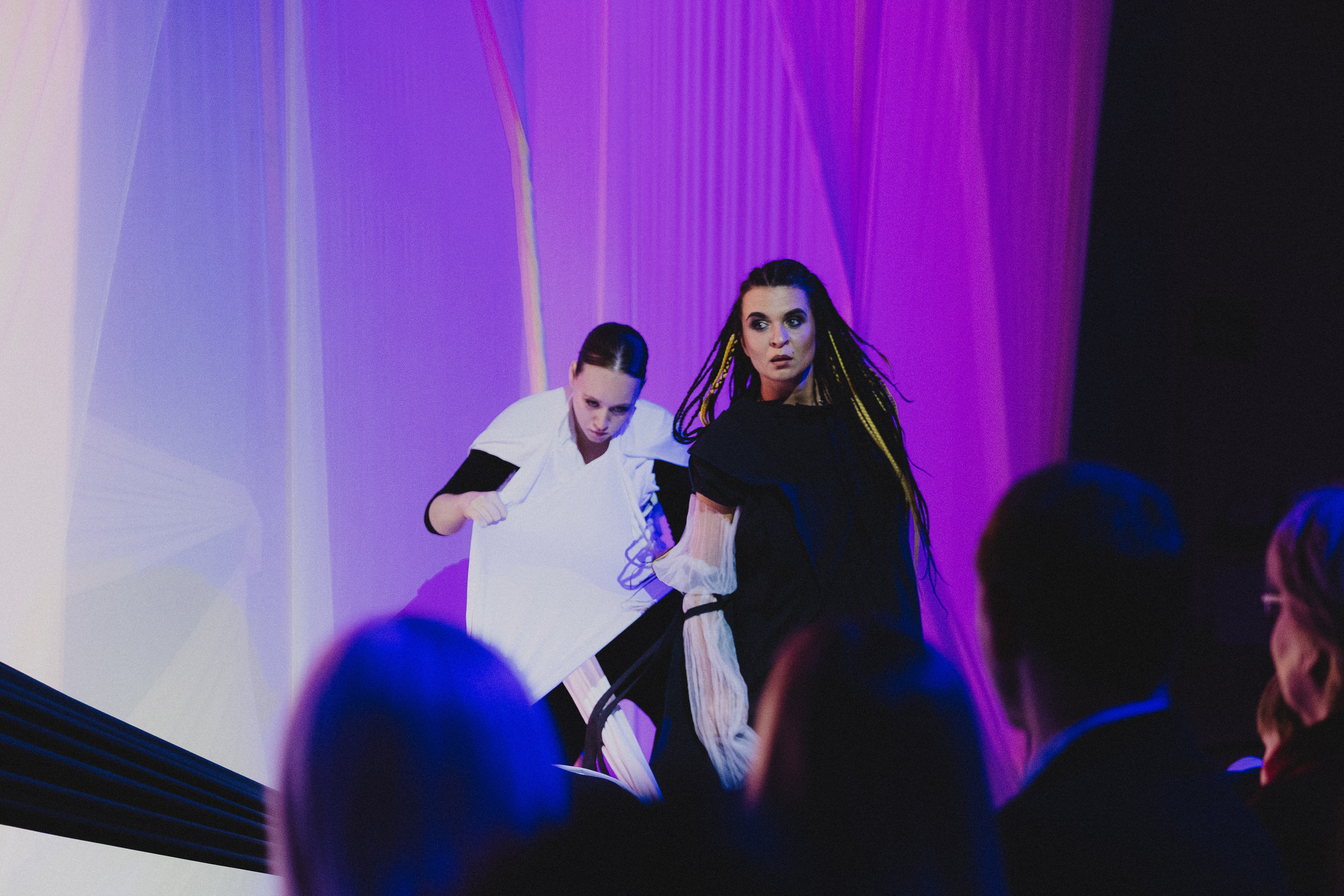 Показ Darya Kipriyanova «Метаморфозы». Екатерина Курбанова. Женский фотограф