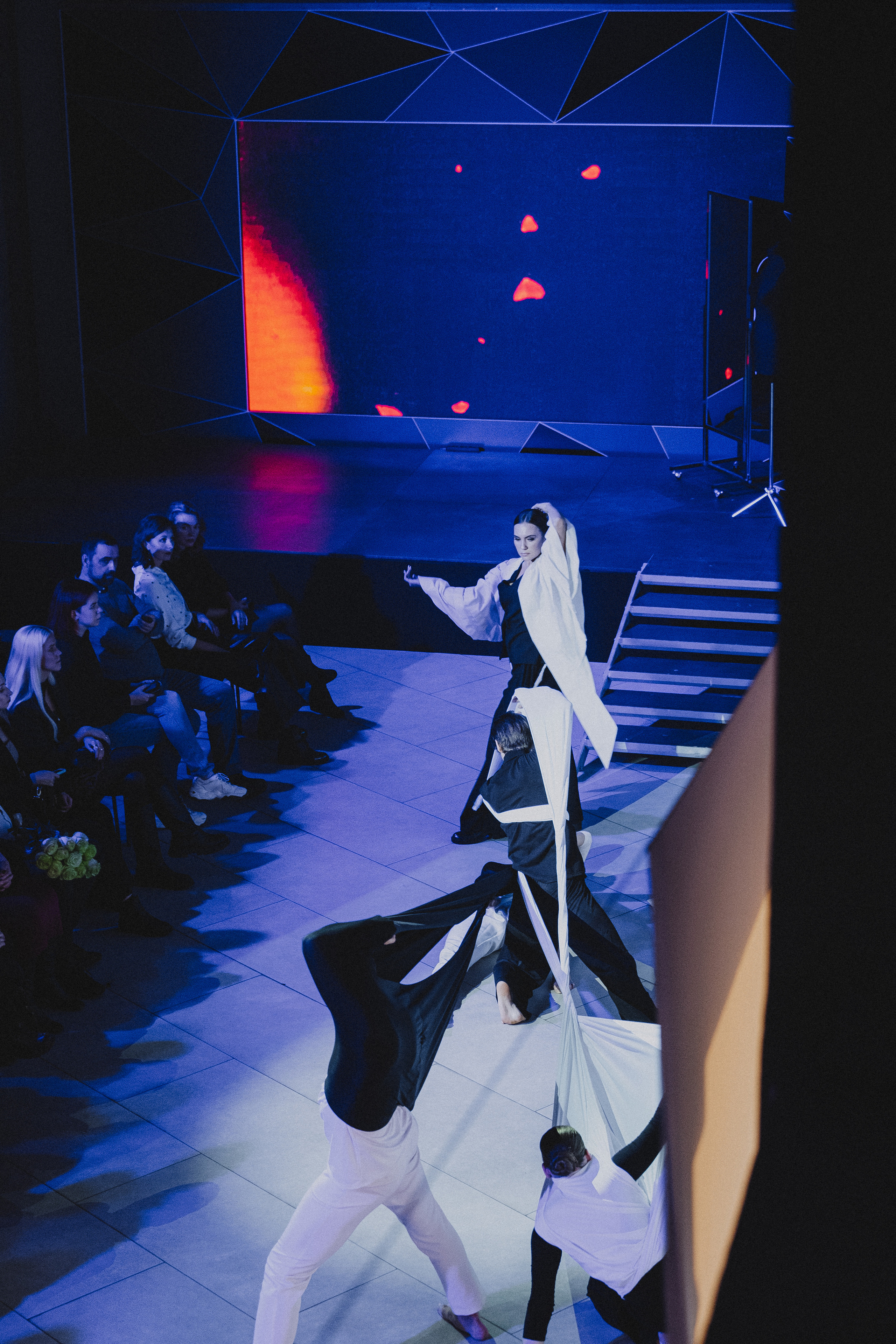 Показ Darya Kipriyanova «Метаморфозы». Екатерина Курбанова. Женский фотограф