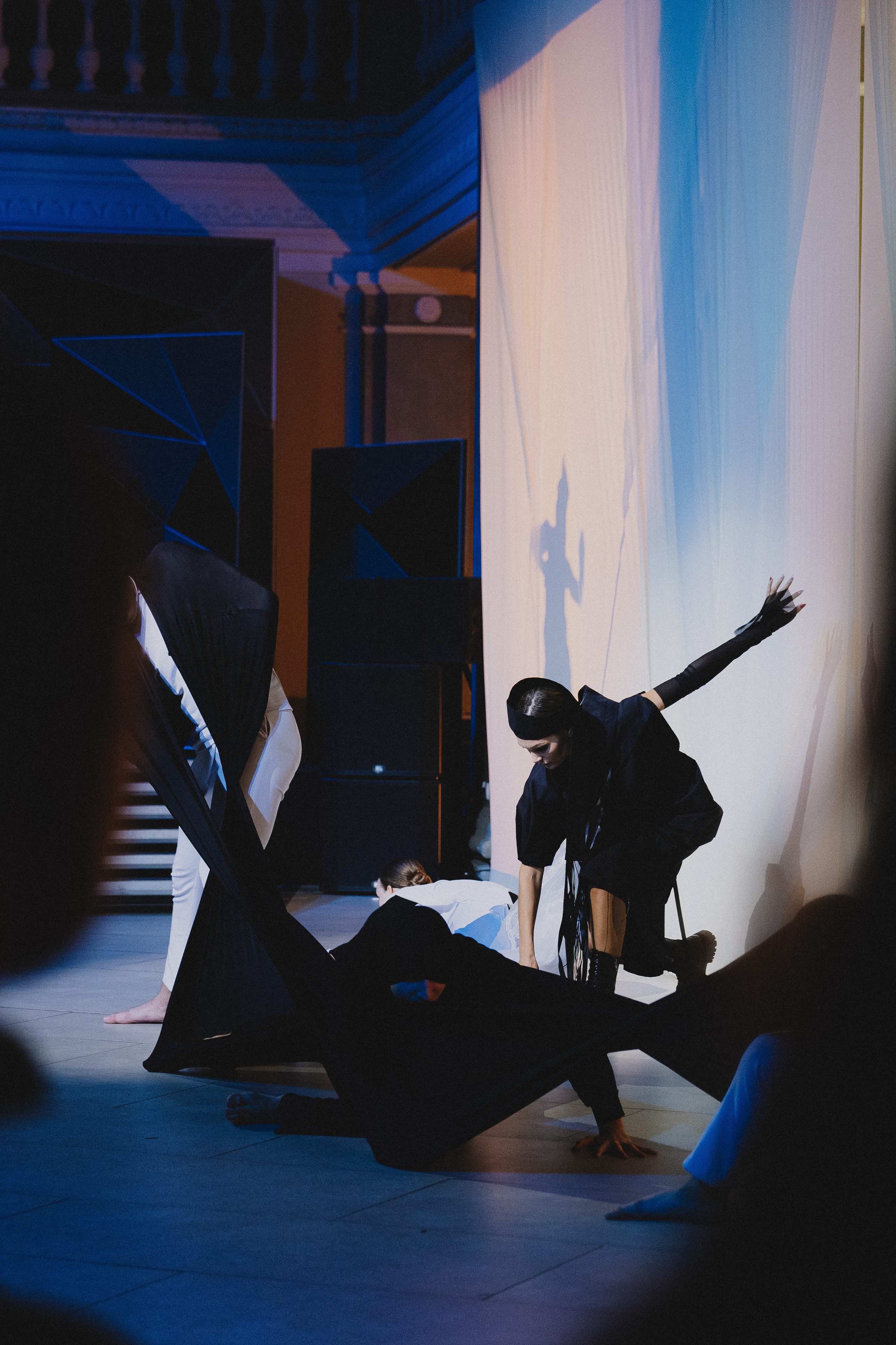 Показ Darya Kipriyanova «Метаморфозы». Екатерина Курбанова. Женский фотограф