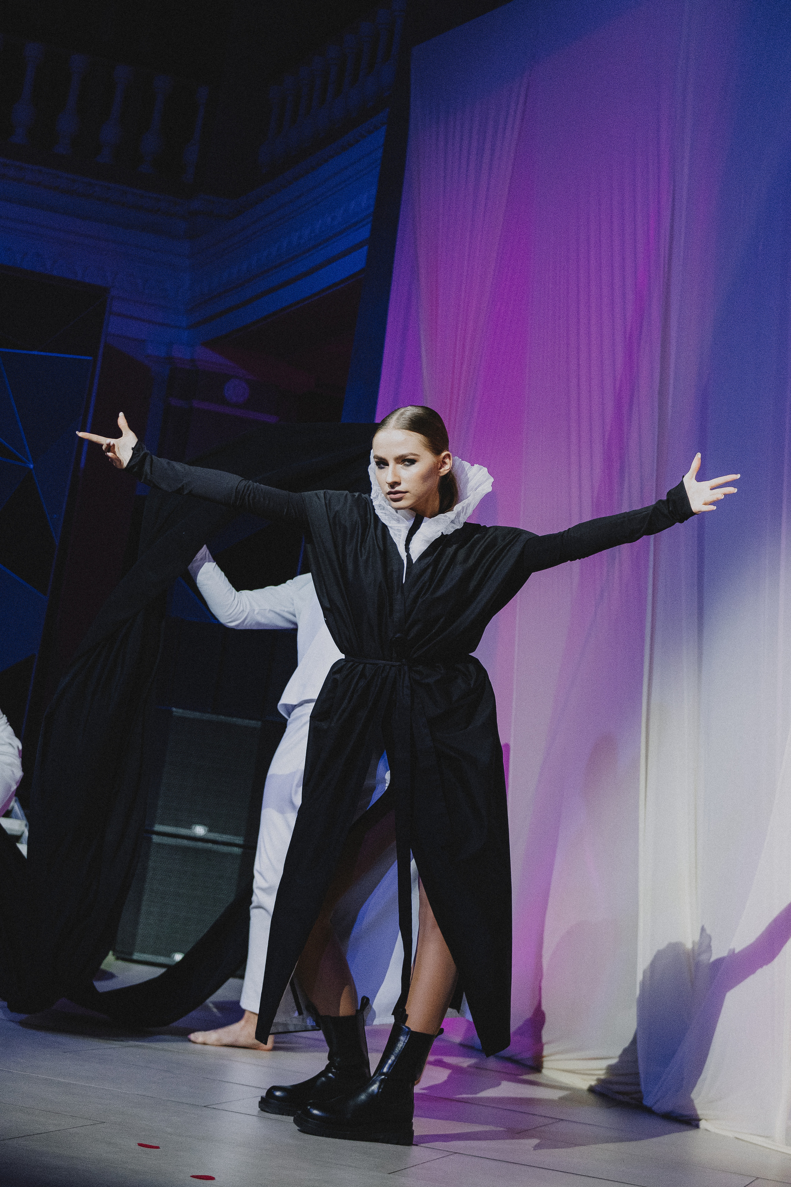 Показ Darya Kipriyanova «Метаморфозы». Екатерина Курбанова. Женский фотограф