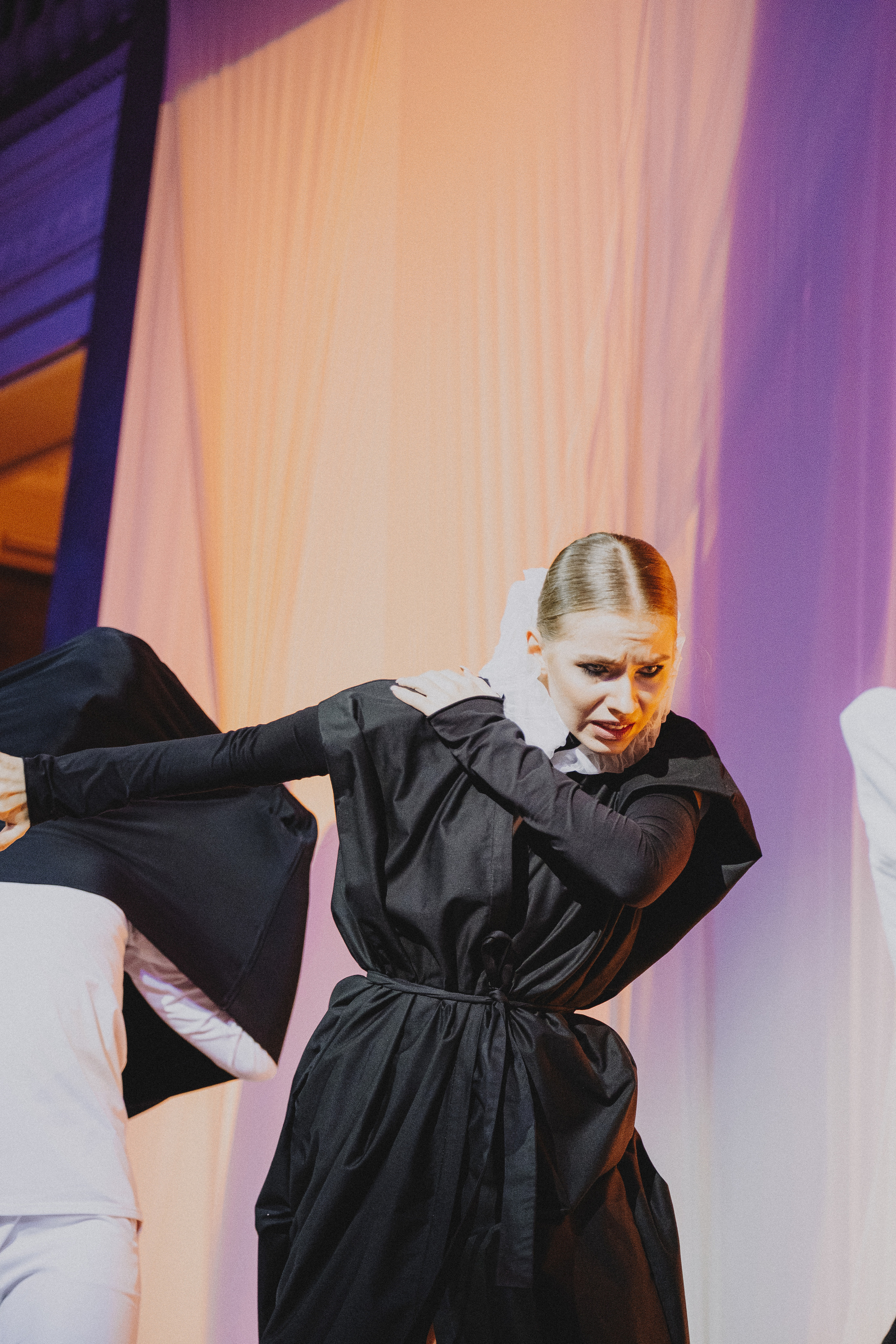 Показ Darya Kipriyanova «Метаморфозы». Екатерина Курбанова. Женский фотограф