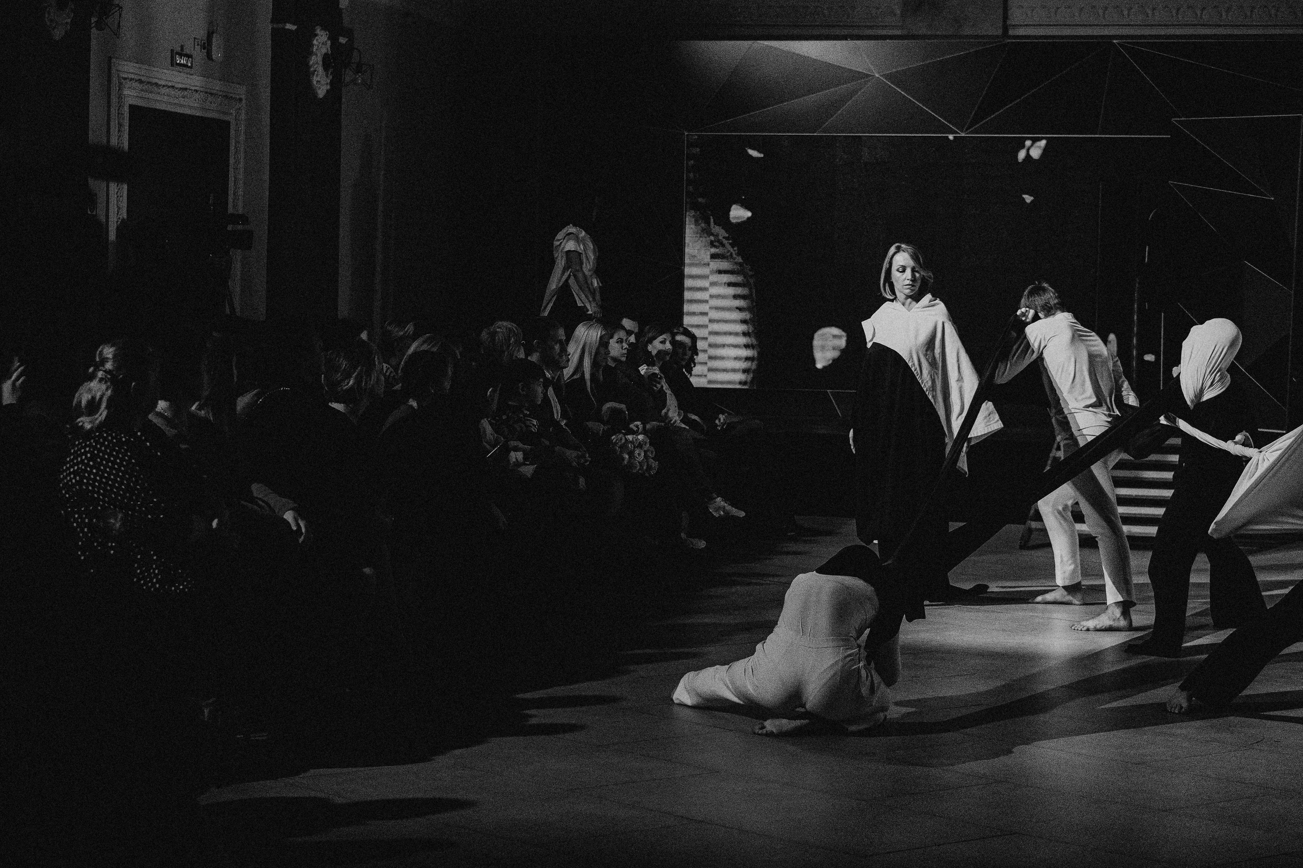 Показ Darya Kipriyanova «Метаморфозы». Екатерина Курбанова. Женский фотограф