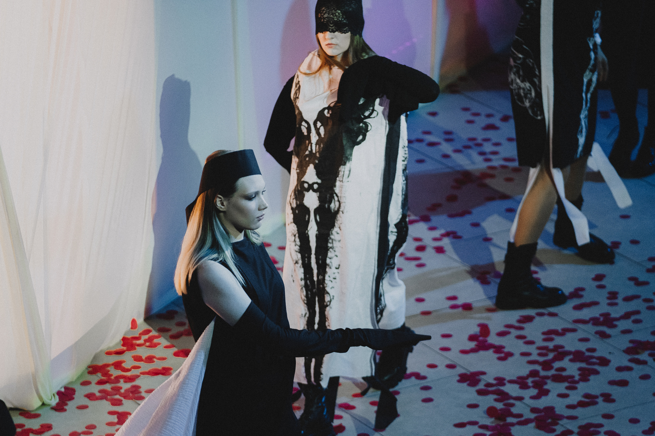 Показ Darya Kipriyanova «Метаморфозы». Екатерина Курбанова. Женский фотограф