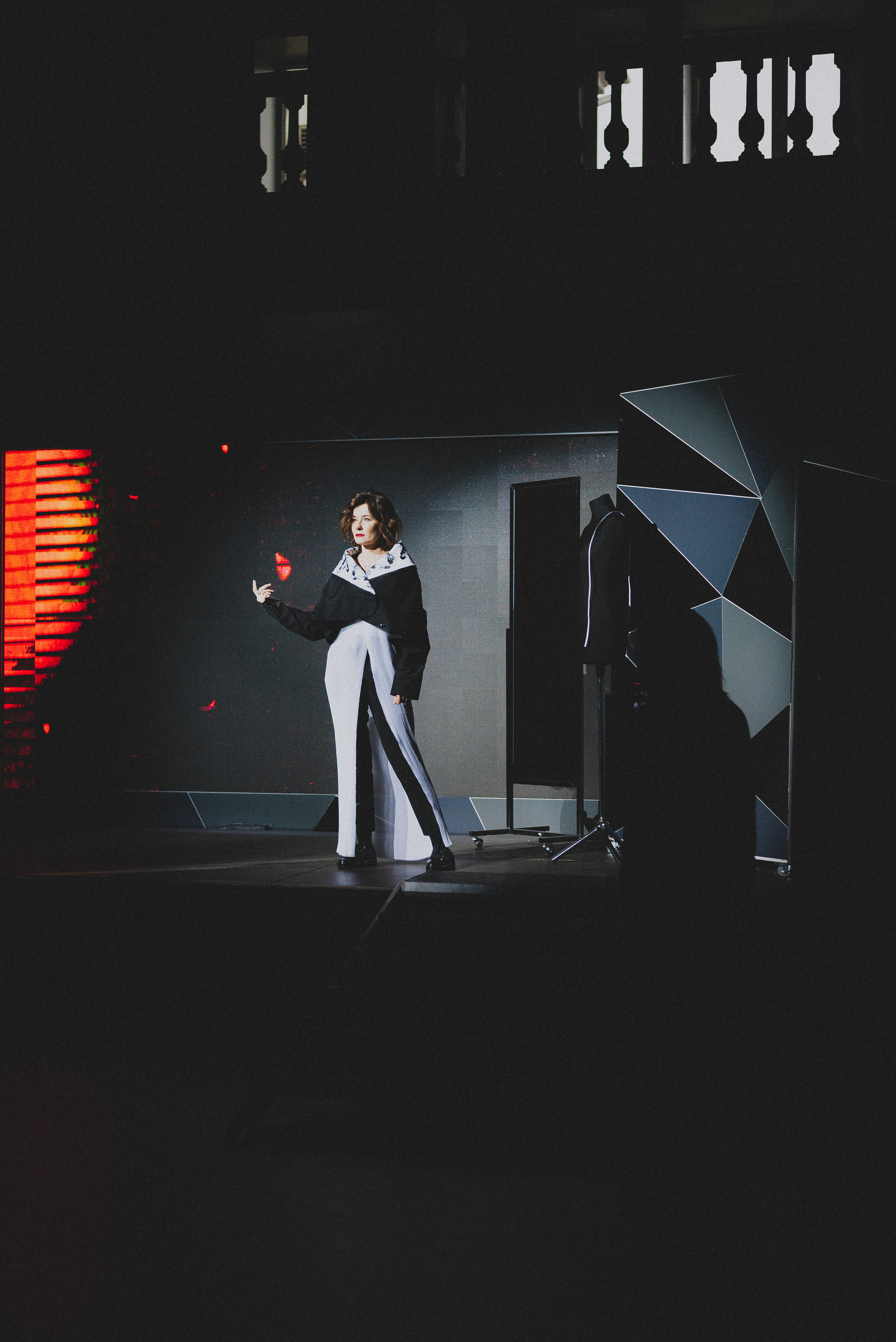 Показ Darya Kipriyanova «Метаморфозы». Екатерина Курбанова. Женский фотограф