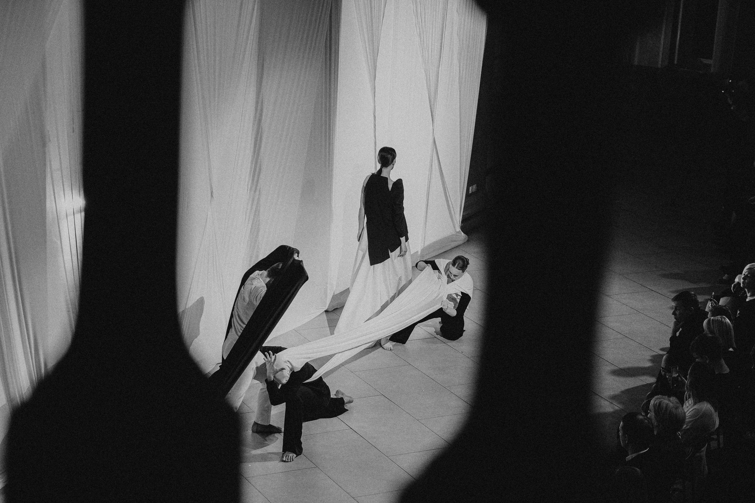 Показ Darya Kipriyanova «Метаморфозы». Екатерина Курбанова. Женский фотограф