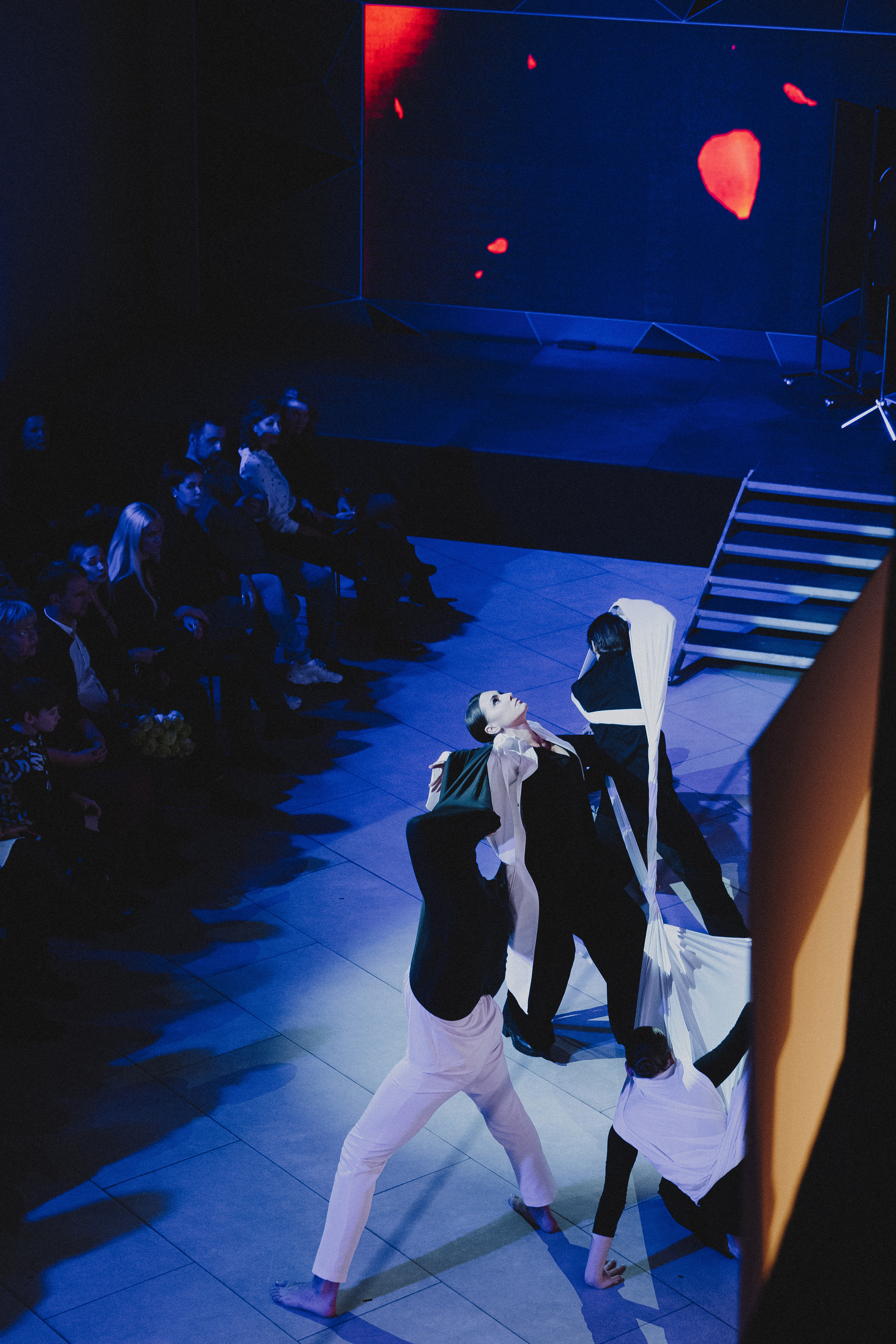 Показ Darya Kipriyanova «Метаморфозы». Екатерина Курбанова. Женский фотограф