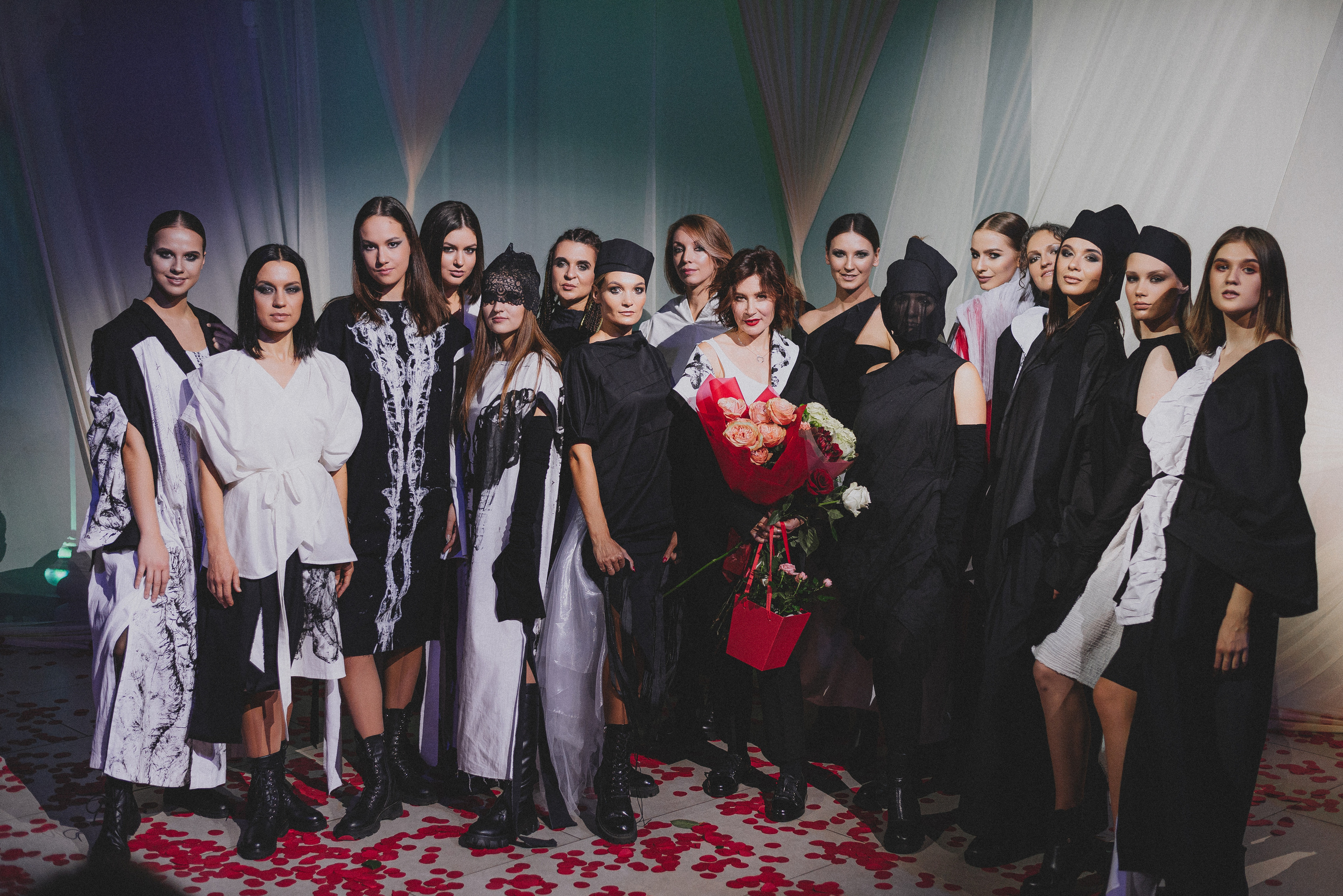 Показ Darya Kipriyanova «Метаморфозы». Екатерина Курбанова. Женский фотограф