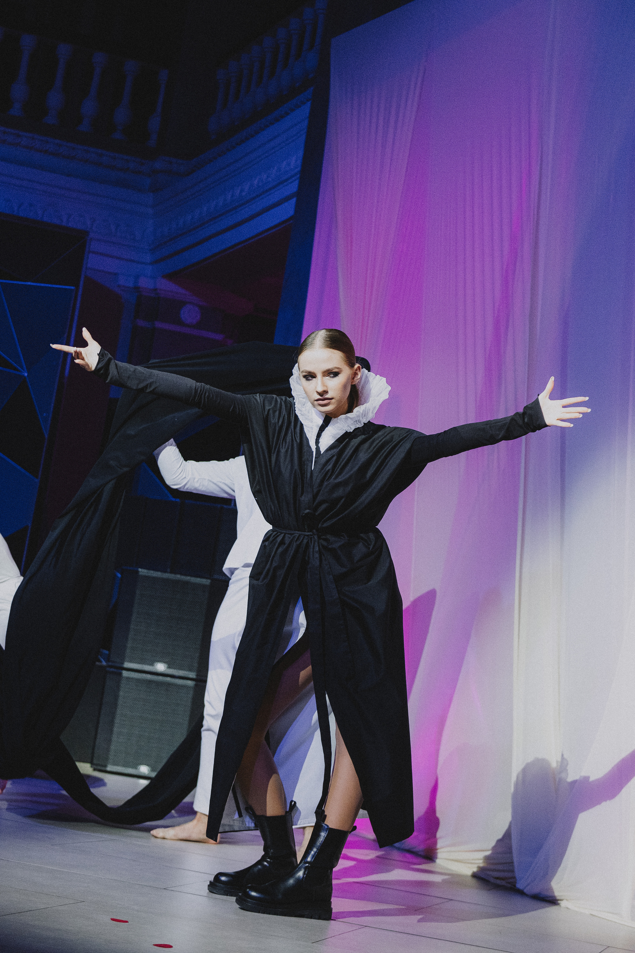 Показ Darya Kipriyanova «Метаморфозы». Екатерина Курбанова. Женский фотограф