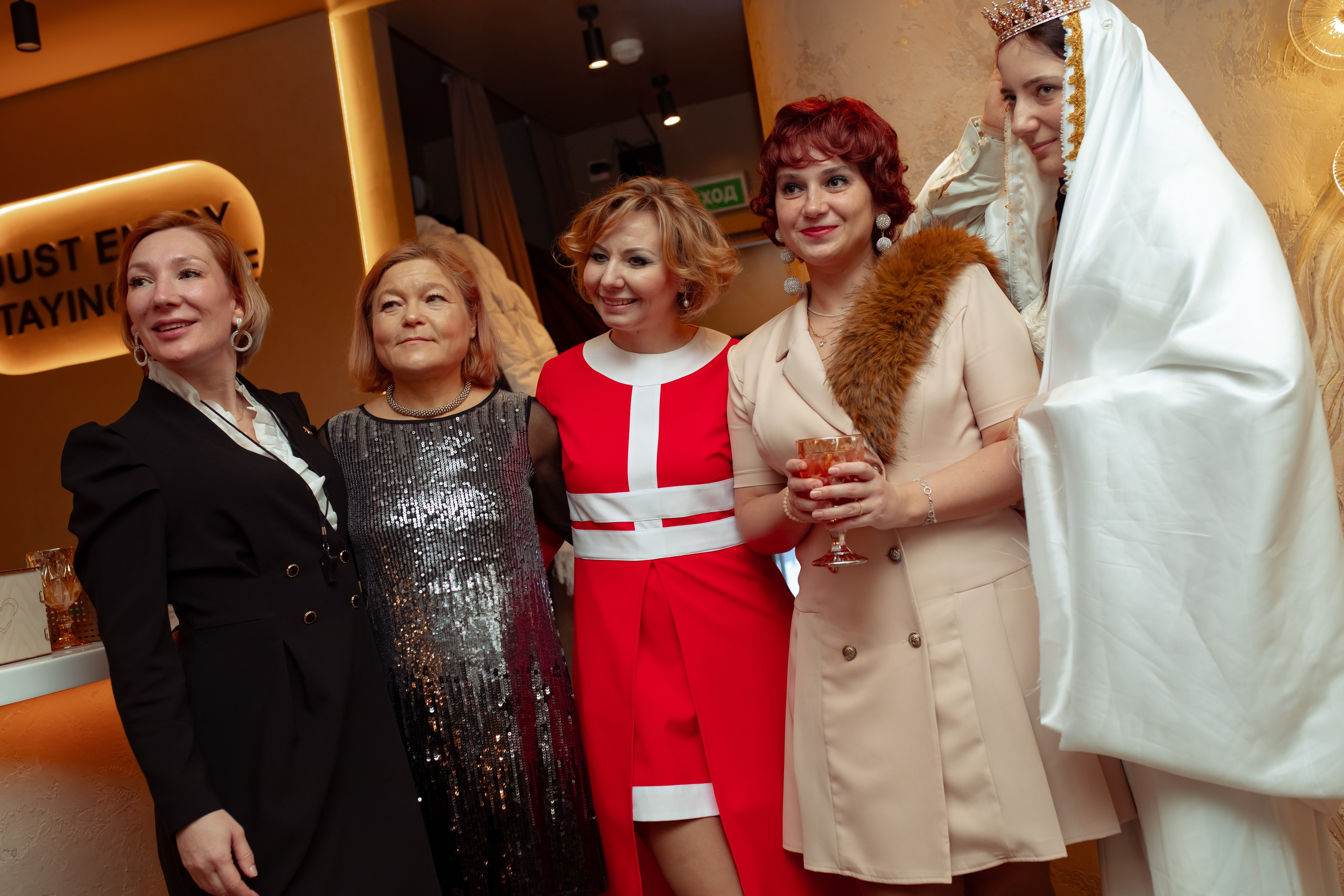 Юбилей Анны в стиле Гайдая. Семейный и детский фотограф в Москве Дорогова Екатерина