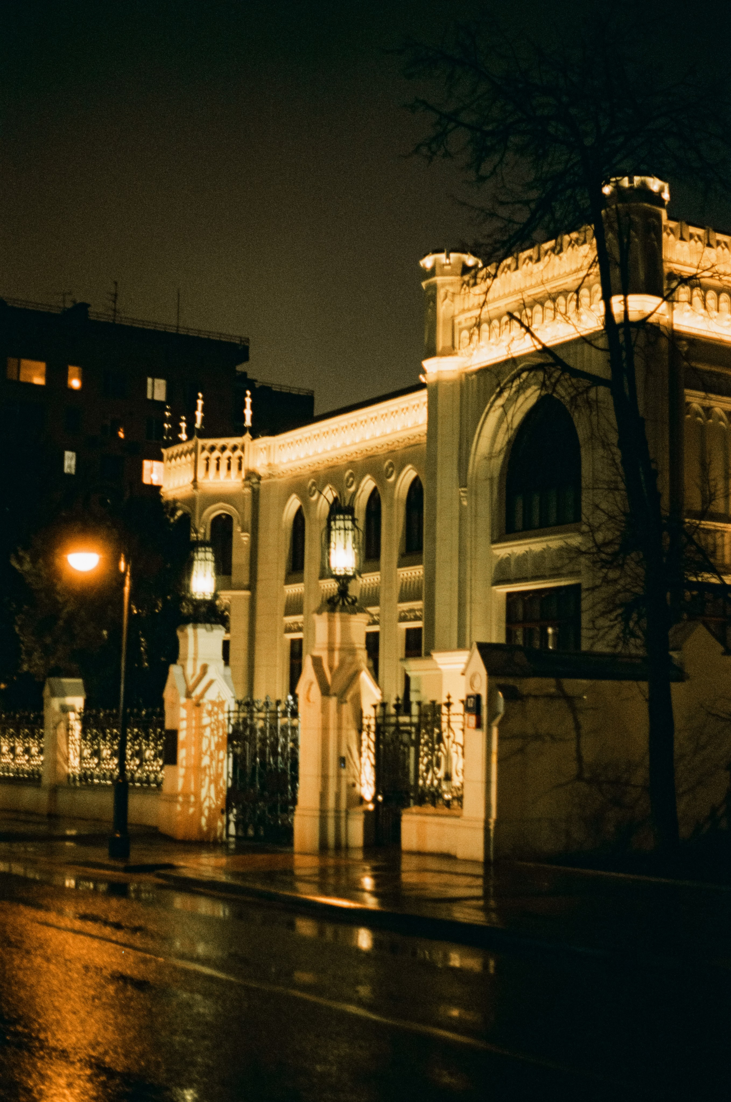 Спиридоновка, Малая Никитская, Большая Никитская, улицы вокруг Патриков / Pentax MZ-3 (2) — Retina-Xenon 50 mm f/1.9