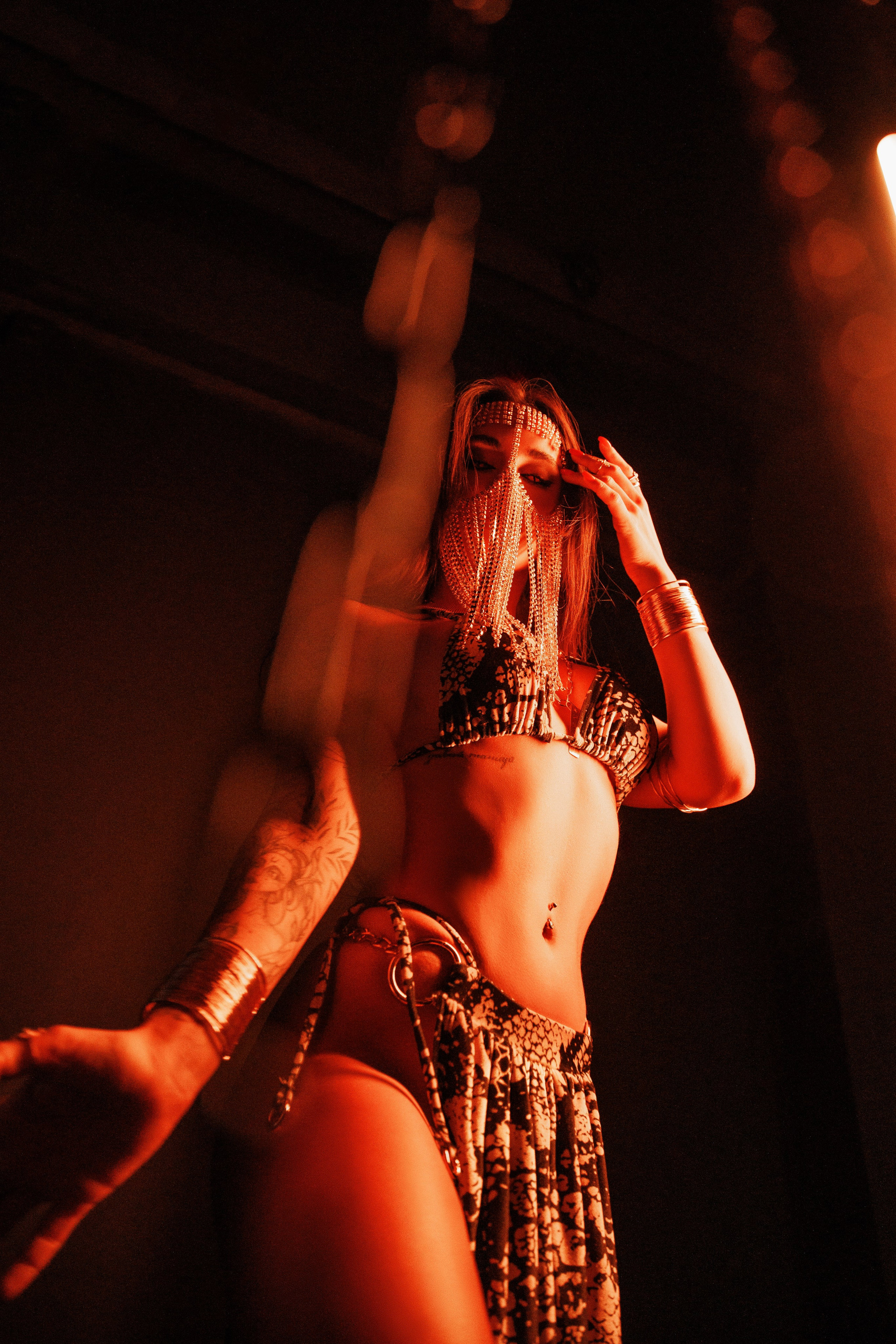 Таня Chokolatee и змея. Фотосессия красивой девушки со змеёй. Валентина Похомова — профессиональный фотограф в Екатеринбурге