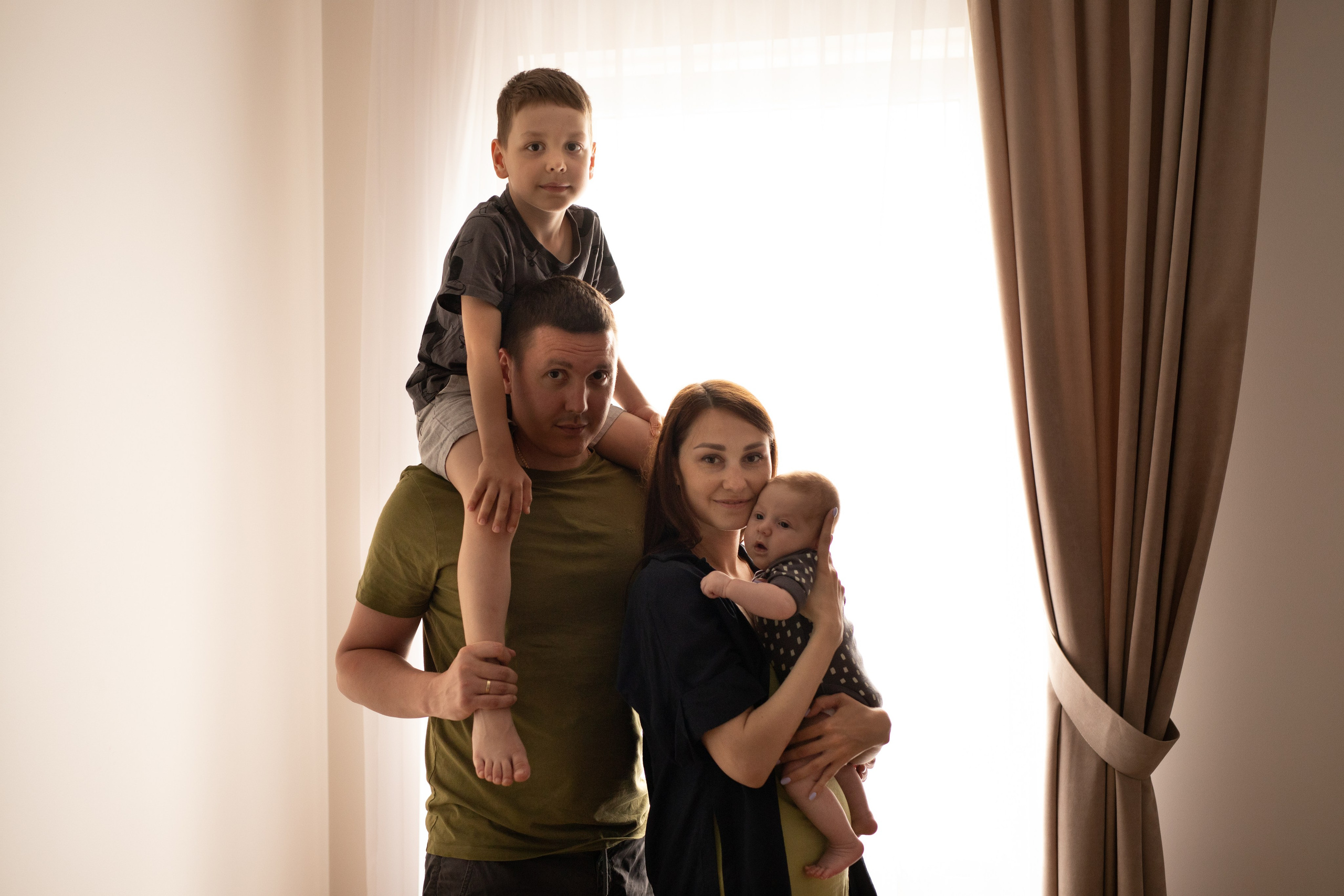 Портфолио семейная съемка Волгоград Волжский. Фотограф новорождённых Волгоград Волжский Дарья Рыскаль